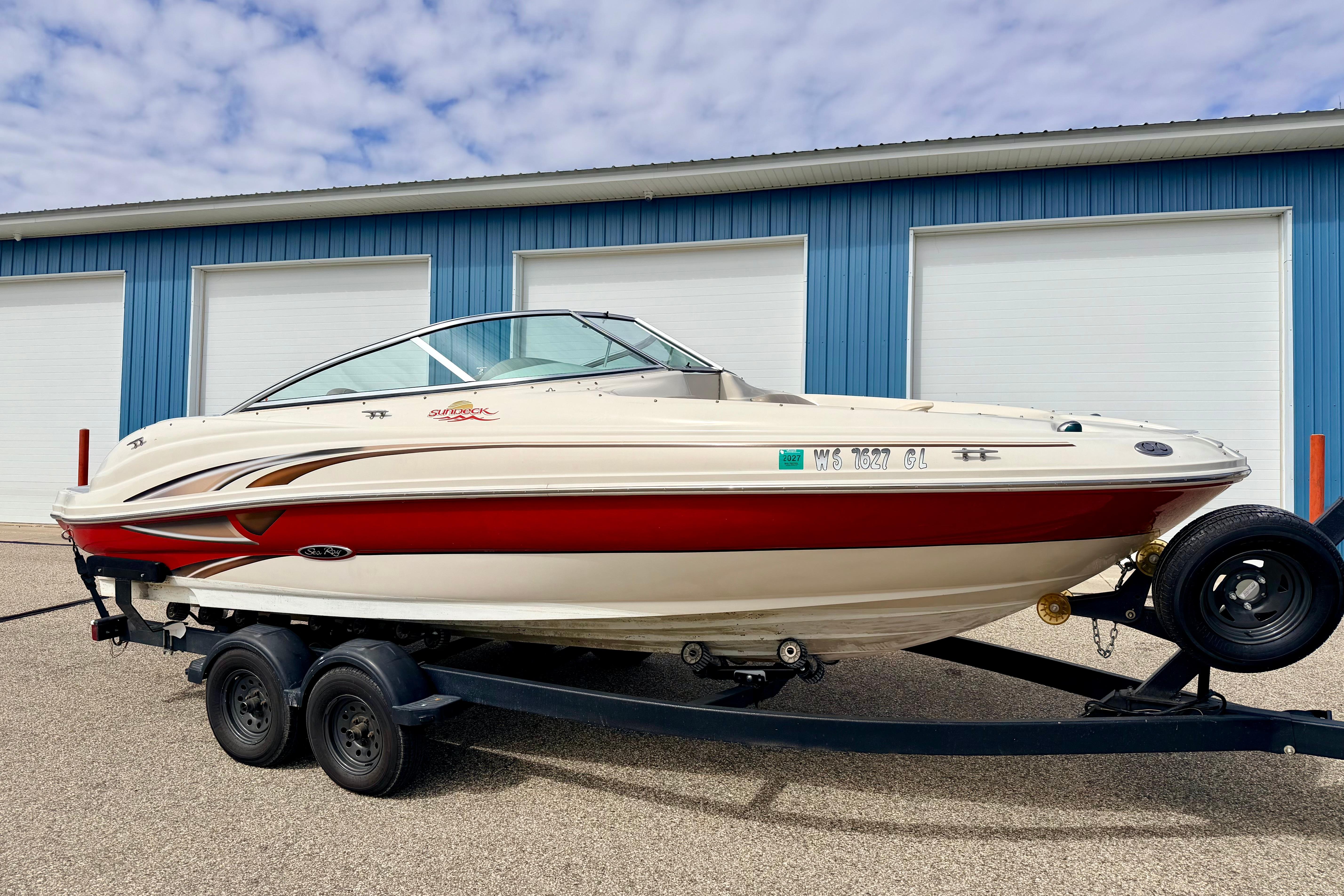 2003 Sea Ray 200 Sundeck