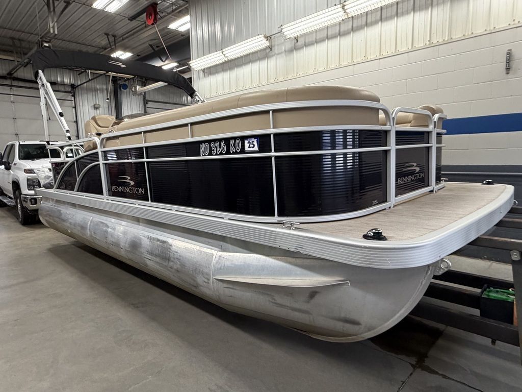 2018 Bennington 21SL