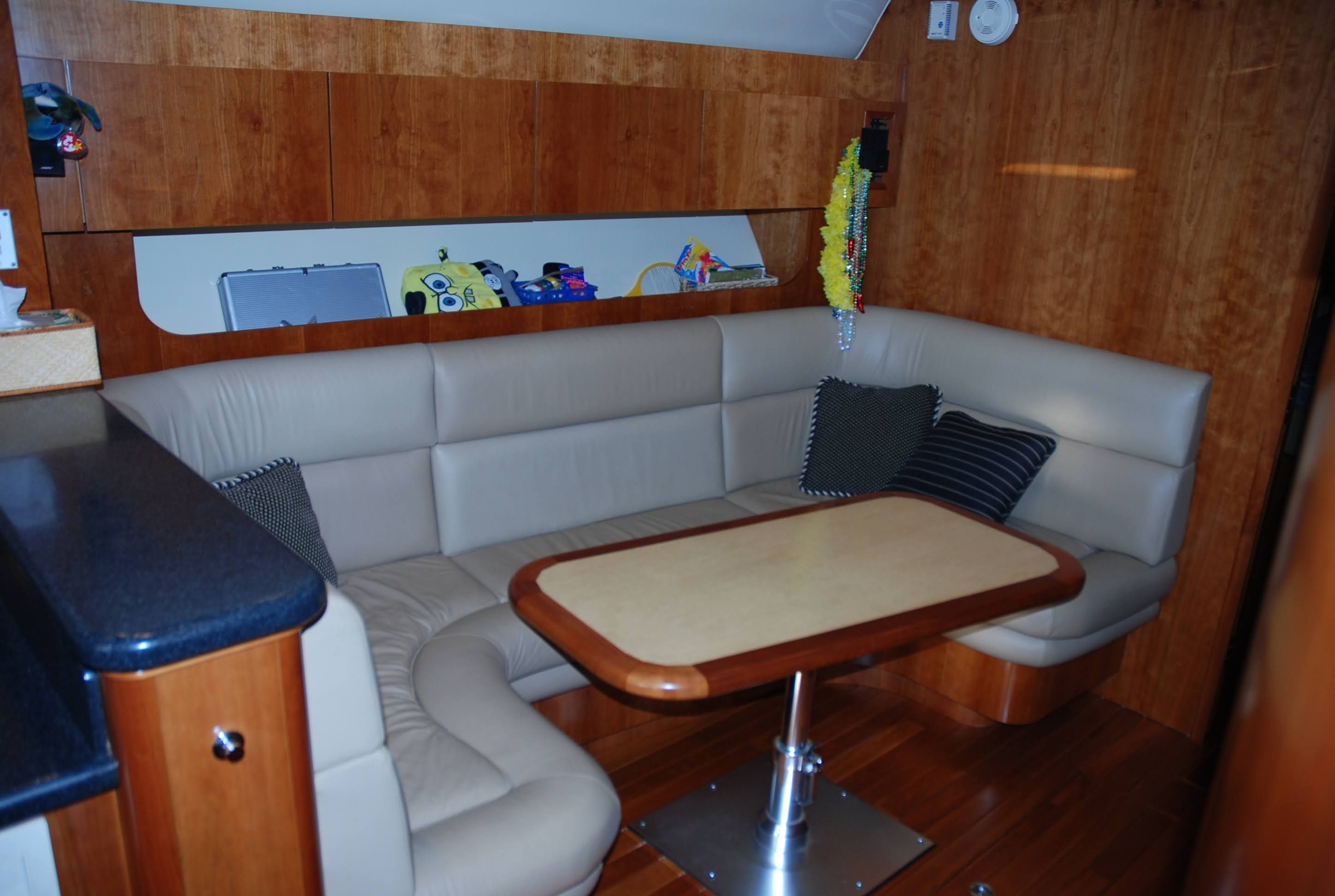 2003 Tiara Yachts 5000 Open - 47