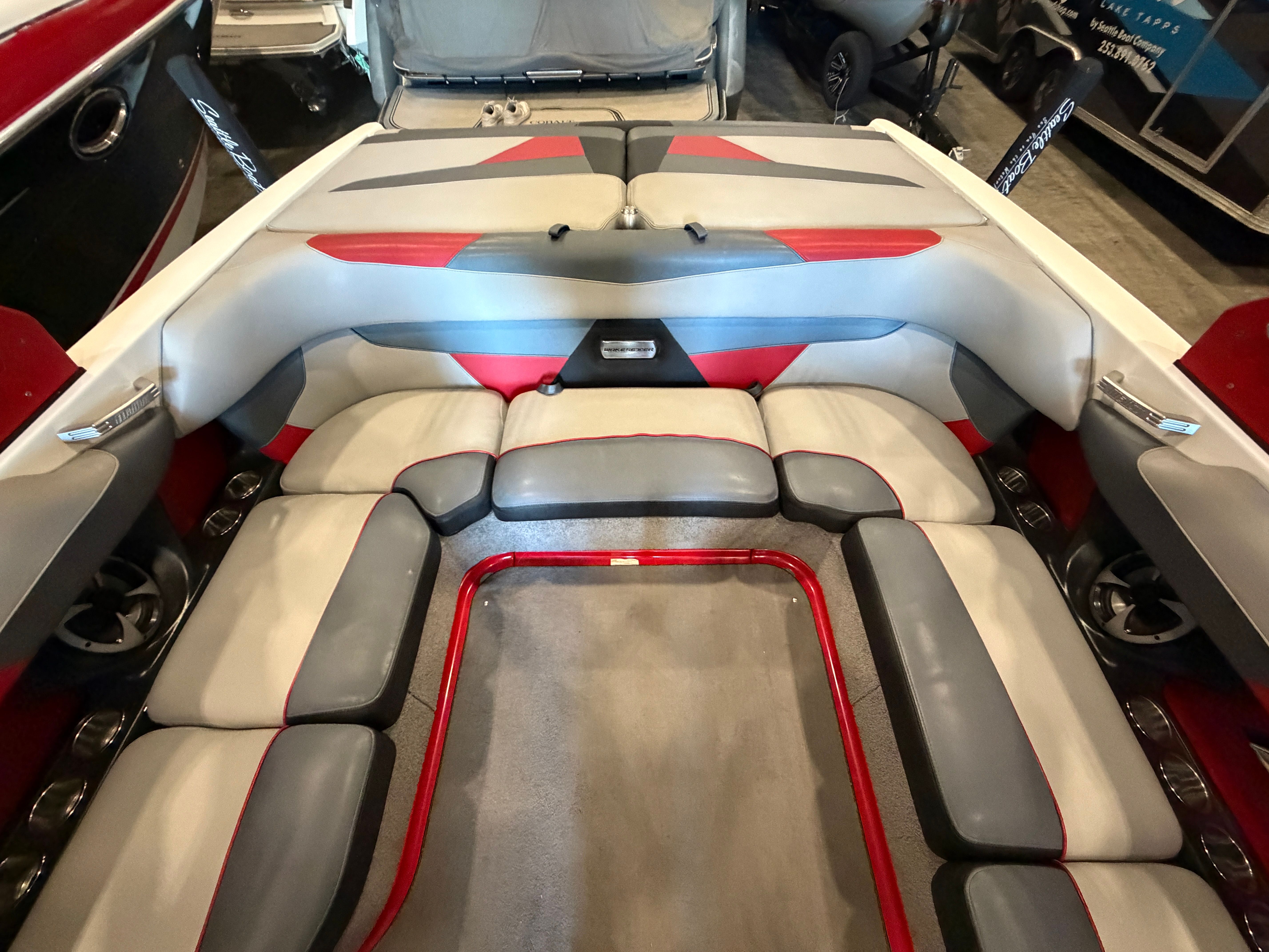 2017 Malibu Wakesetter 22 VLX - 2