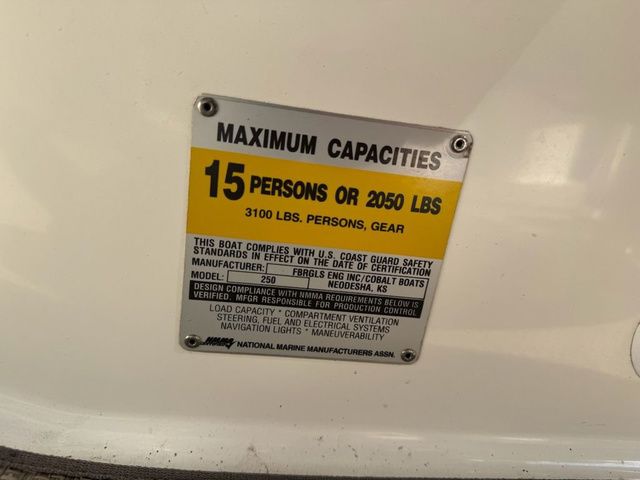 2005 Cobalt 250 - 11