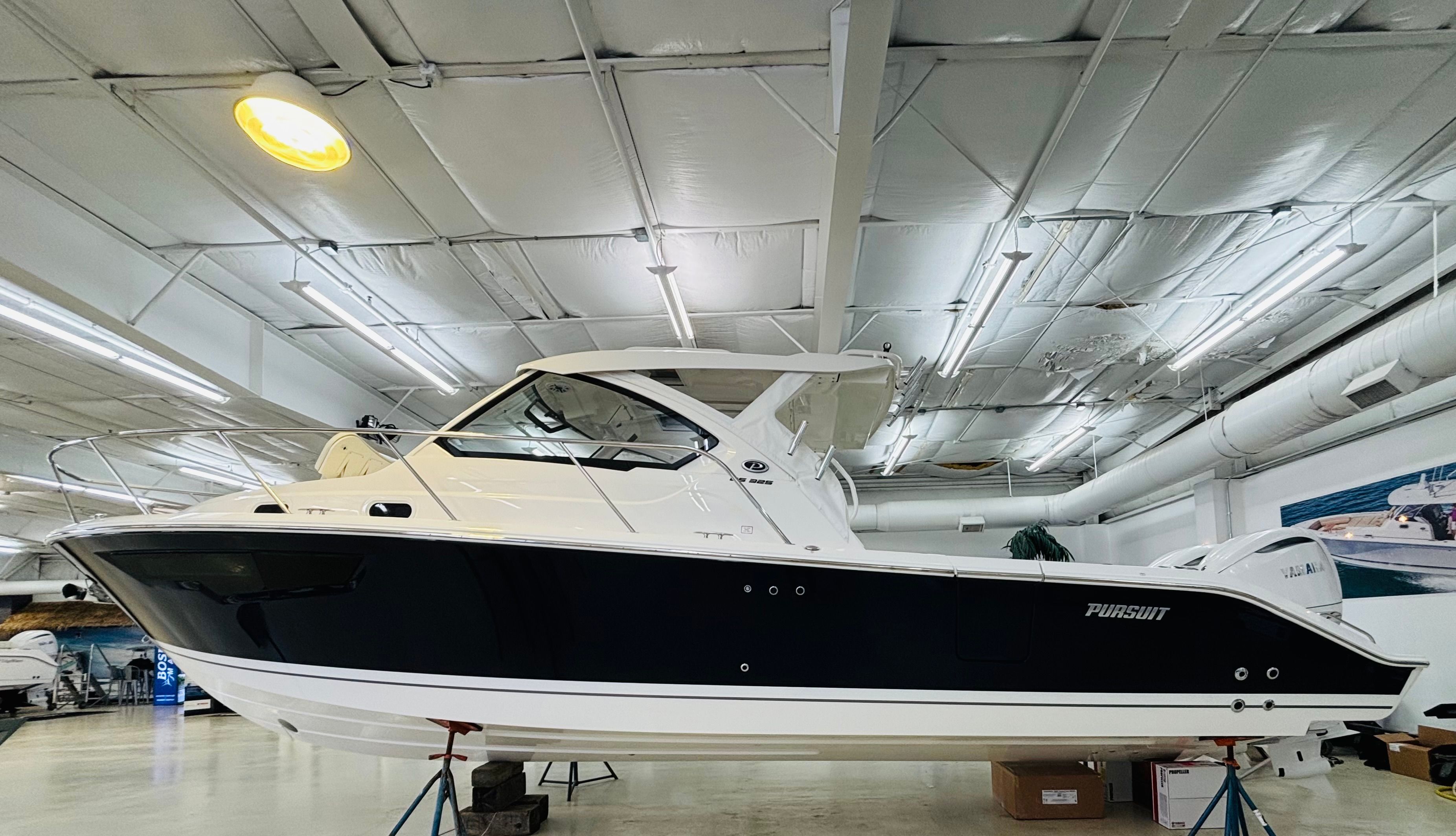 2026 Pursuit OS 325 Offshore