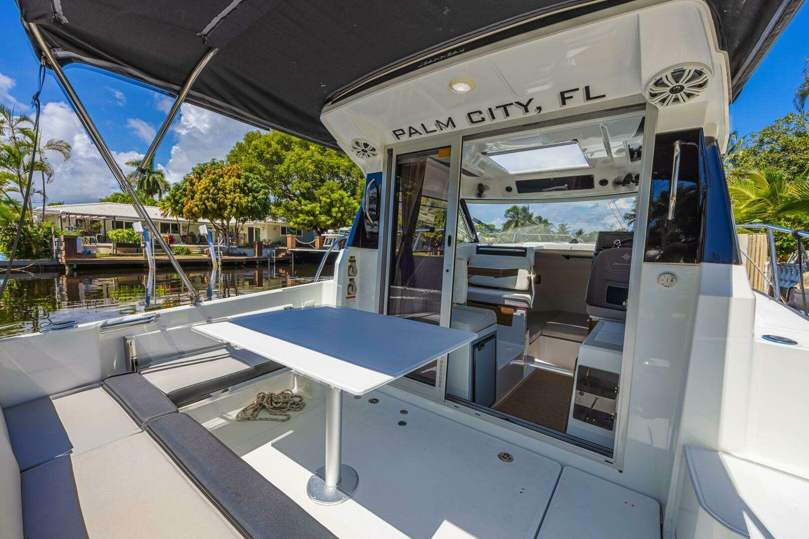 2022 Jeanneau NC 795 Series 2 - Image 10