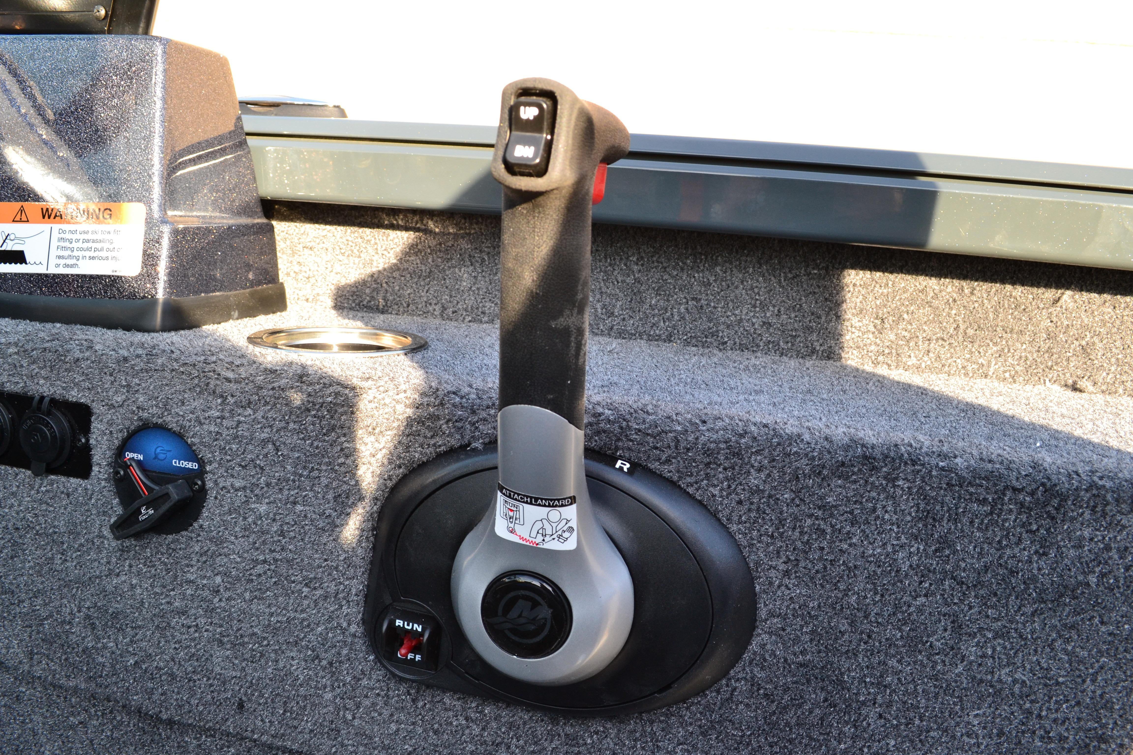 Throttle control lever in 2026 Ranger VS1882SC Reata boat cockpit.