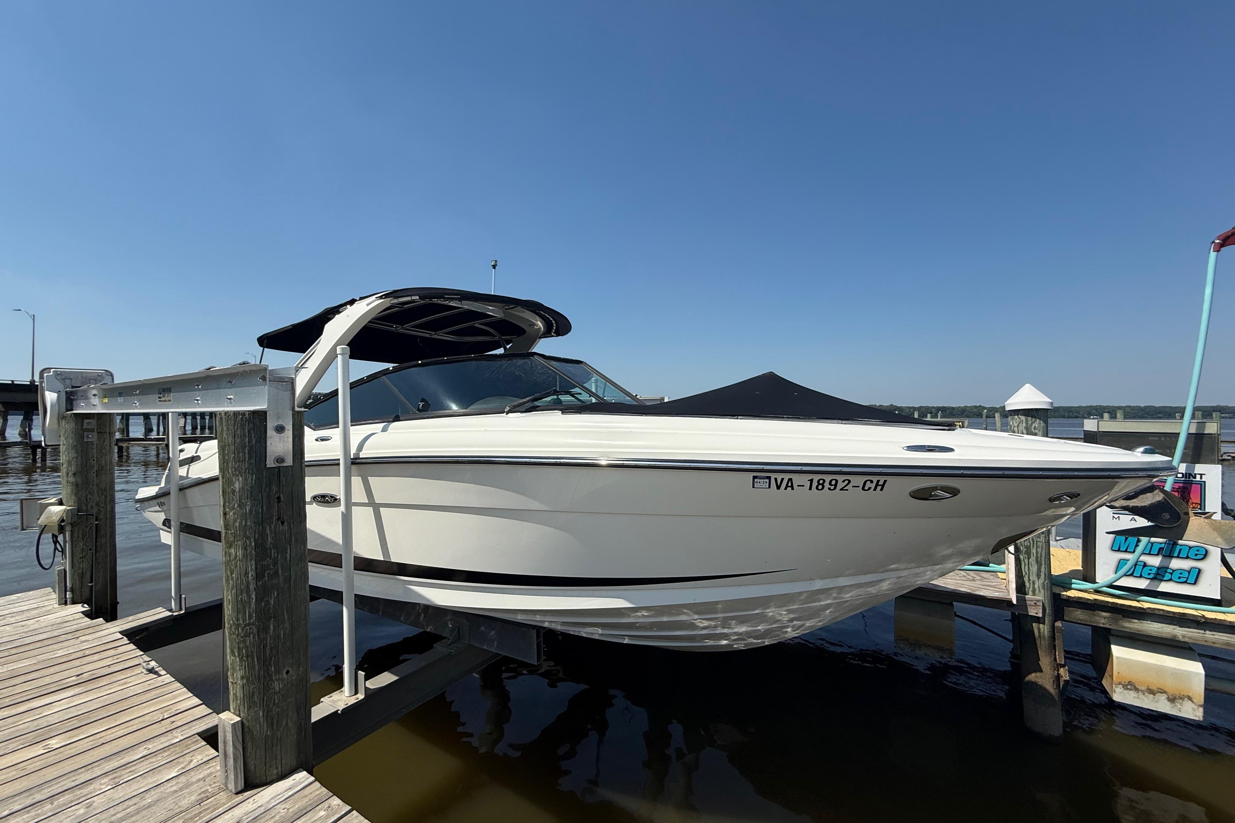 2011 Sea Ray 270 SLX
