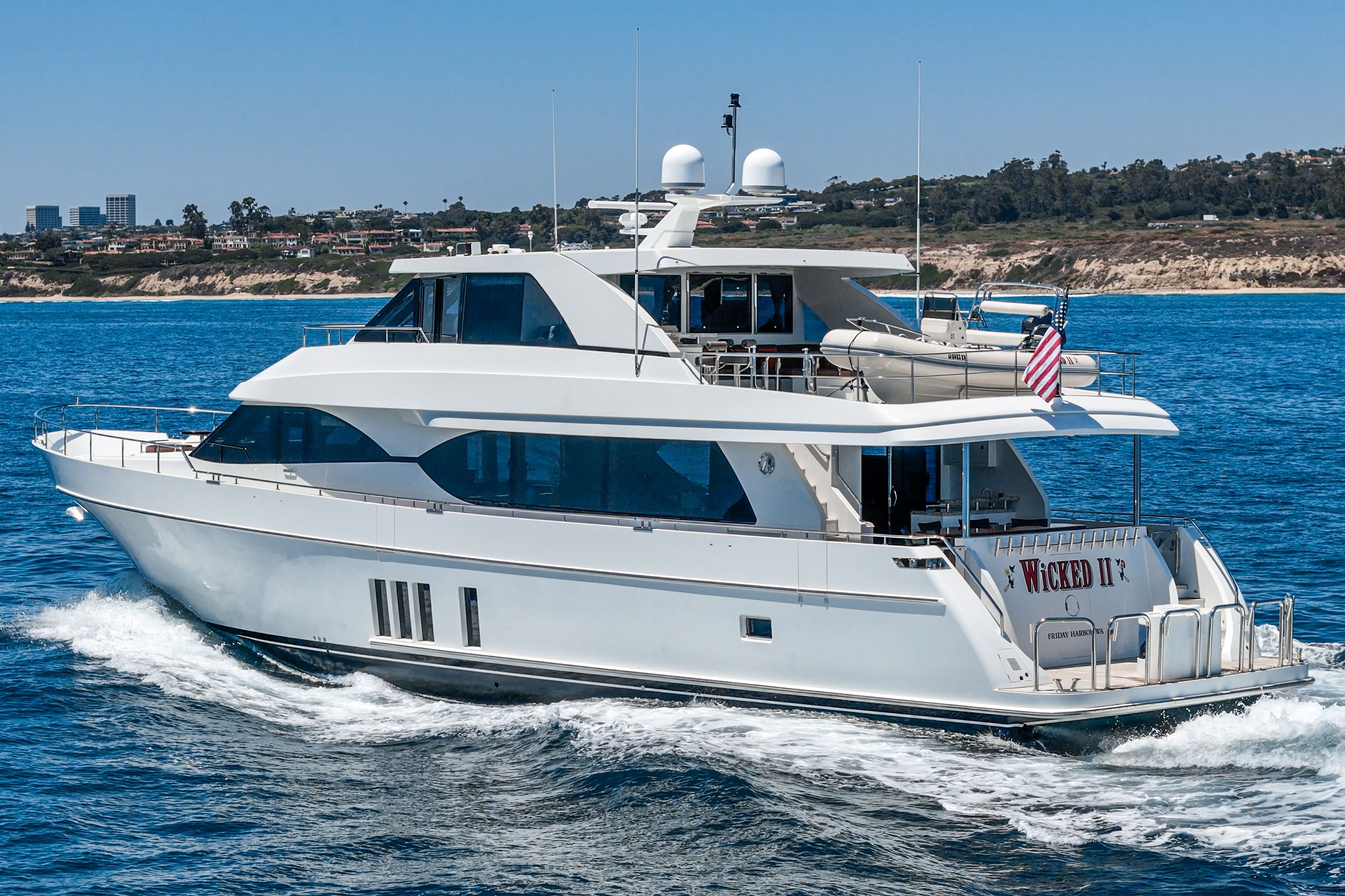 2015 Ocean Alexander 90 Skylounge Motoryacht - 8