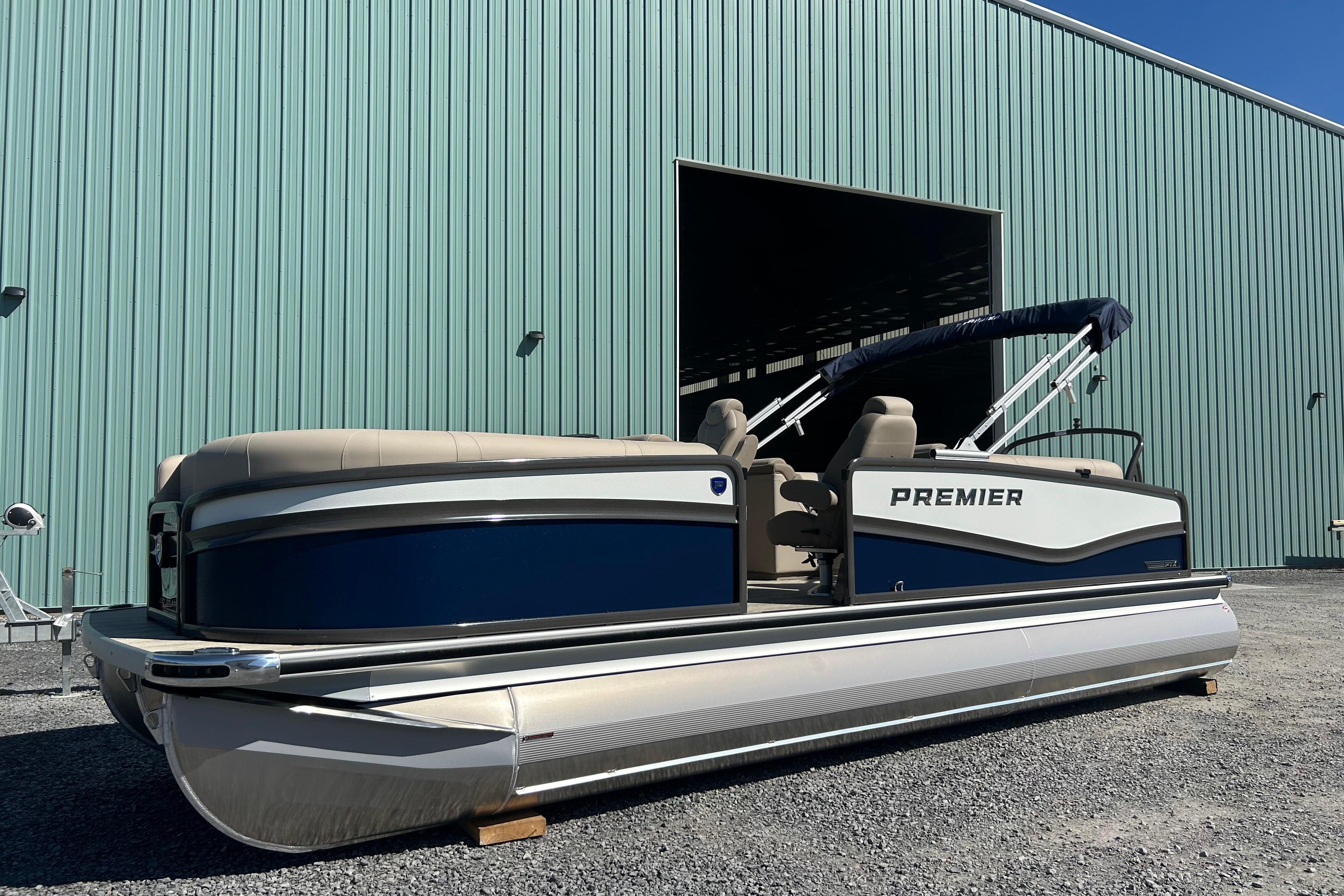 2026 Premier 230 Solaris RF