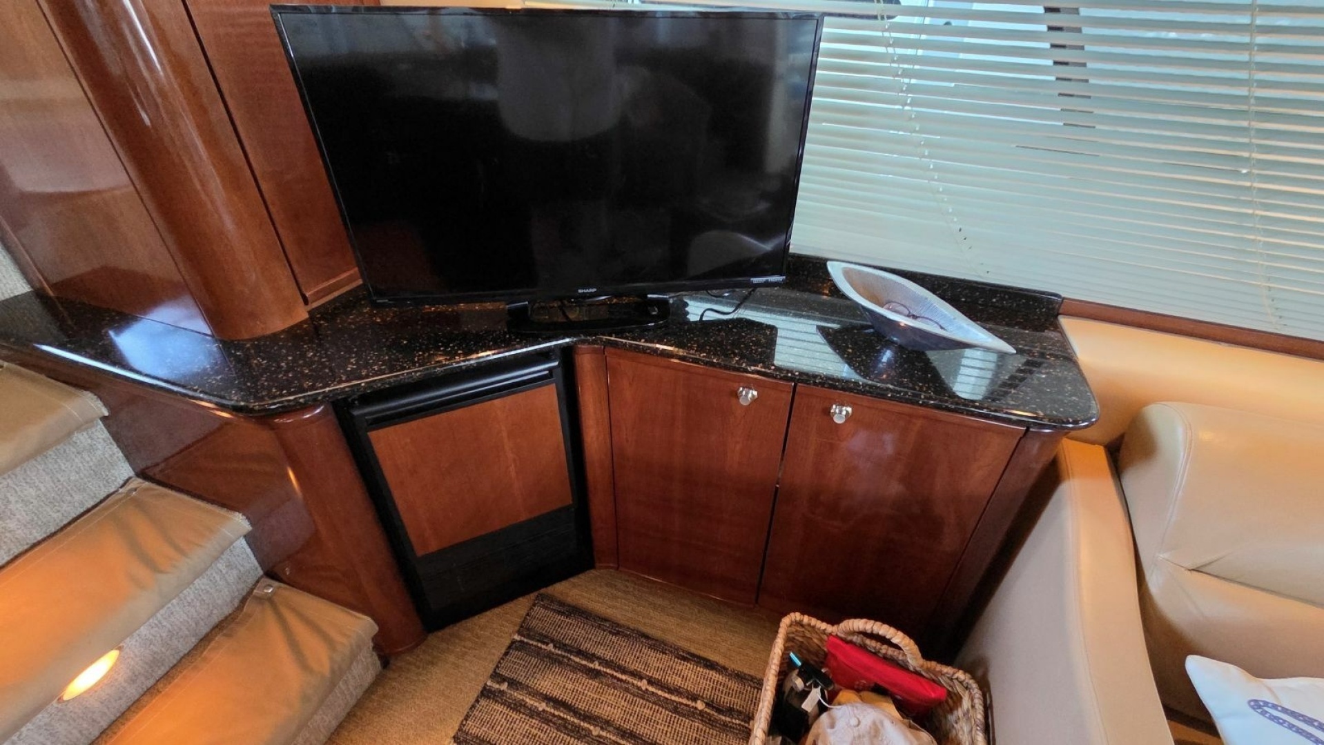 2008 Meridian 490 Pilothouse - Image 16