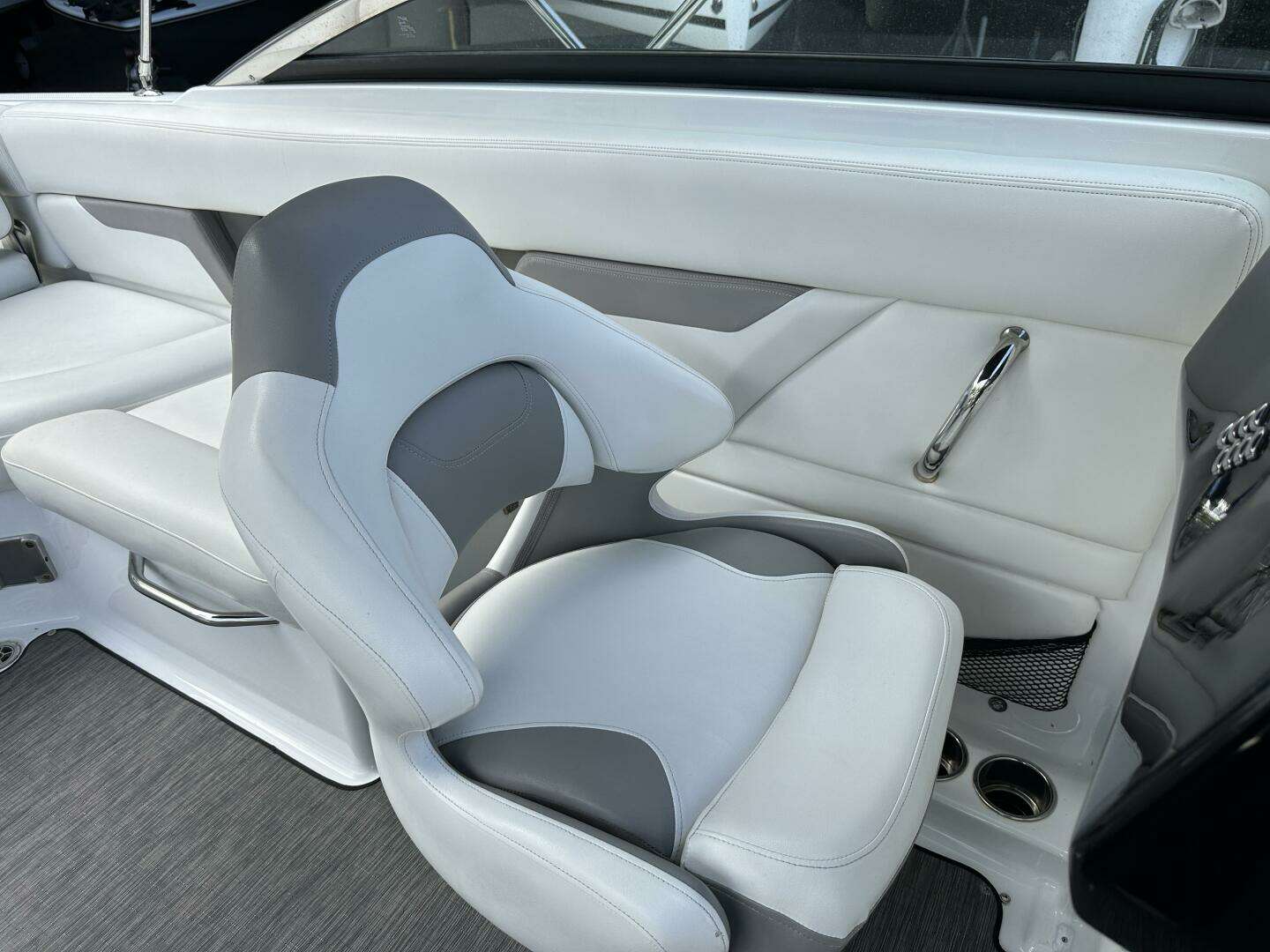 2020 Four Winns HD 240 OB - Image 17
