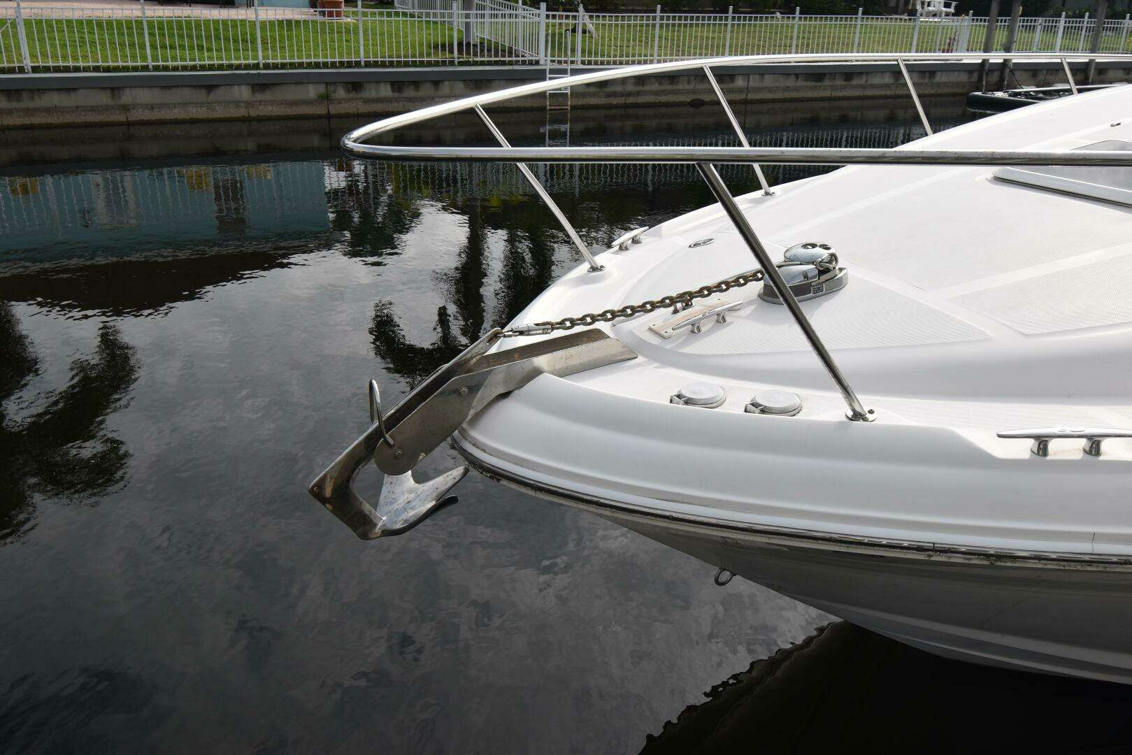 2006 Sea Ray 320 Sundancer - Image 4