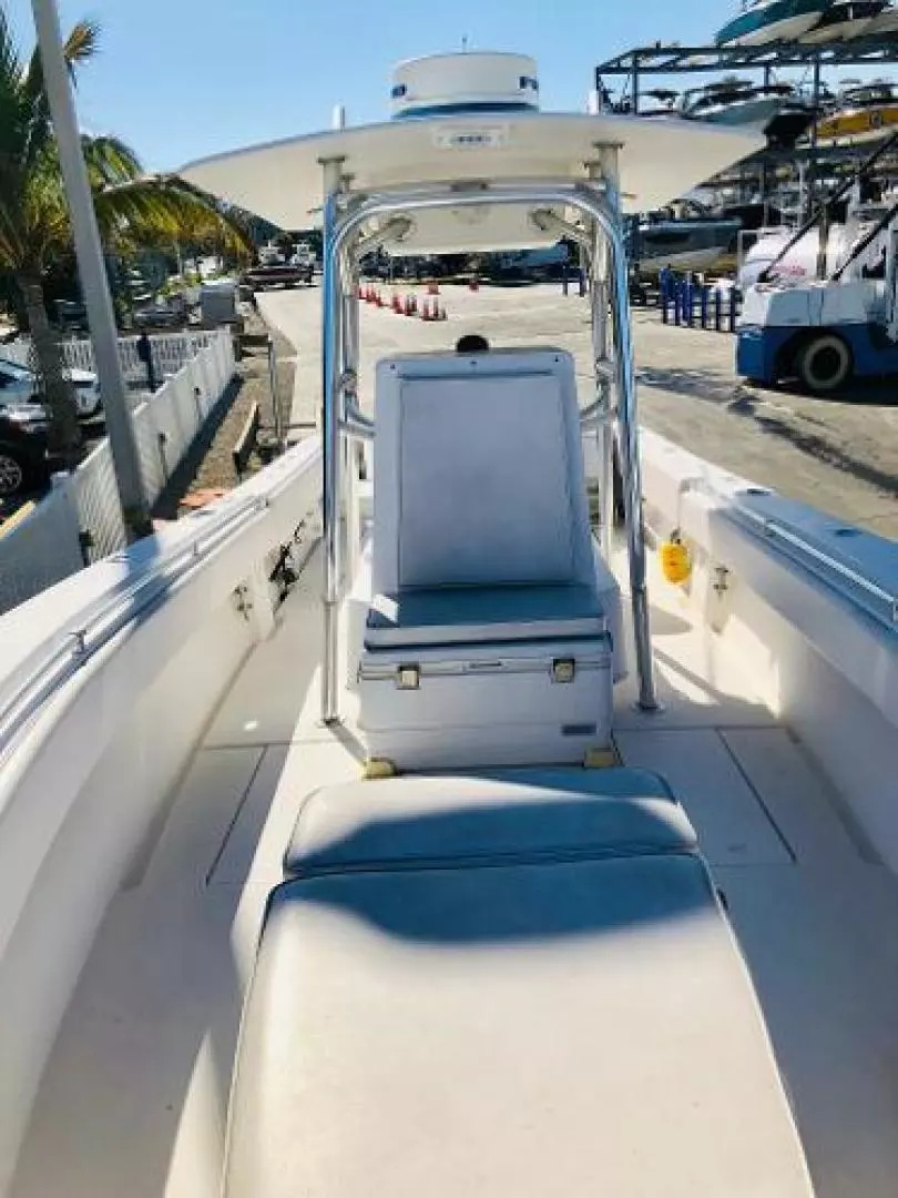 2004 Contender 31 Open - Image 13