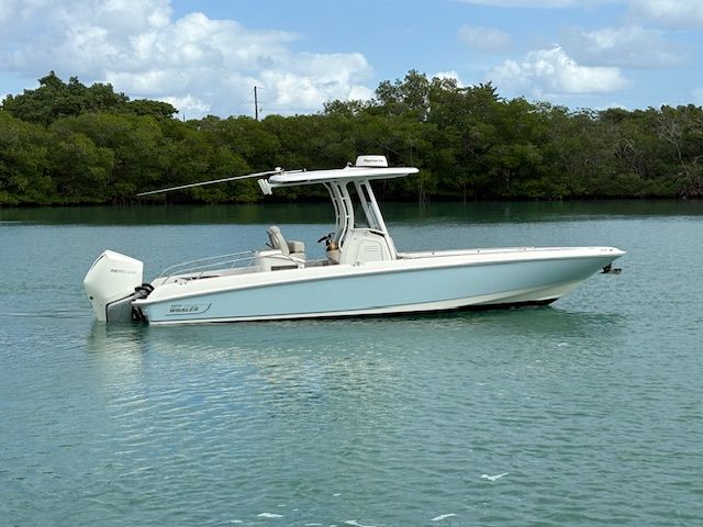 2022 Boston Whaler Dauntless
