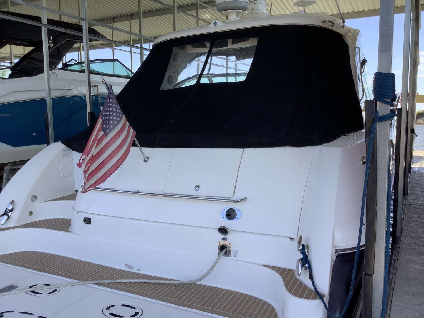 2007 Sea Ray 52 SUNDANCER - Image 17