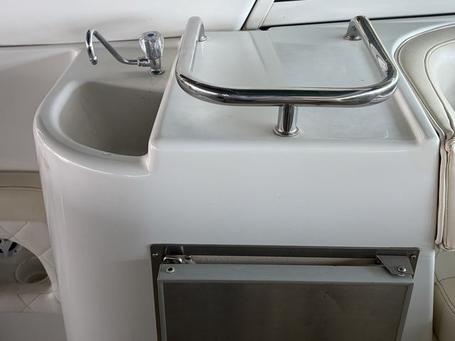 1999 Chris-Craft 300 Express - 20