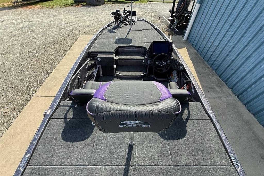 2026 Skeeter ZXE20 boat interior with steering console and seating.