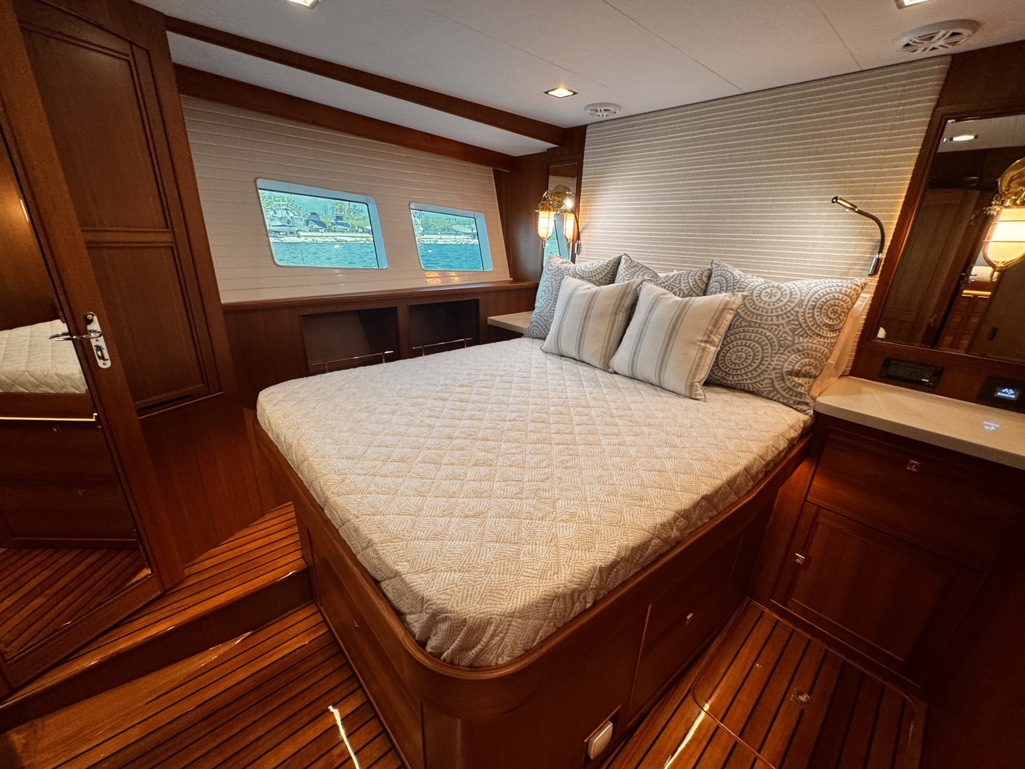 2025 Marlow EXPLORER 70E MK II - Image 4