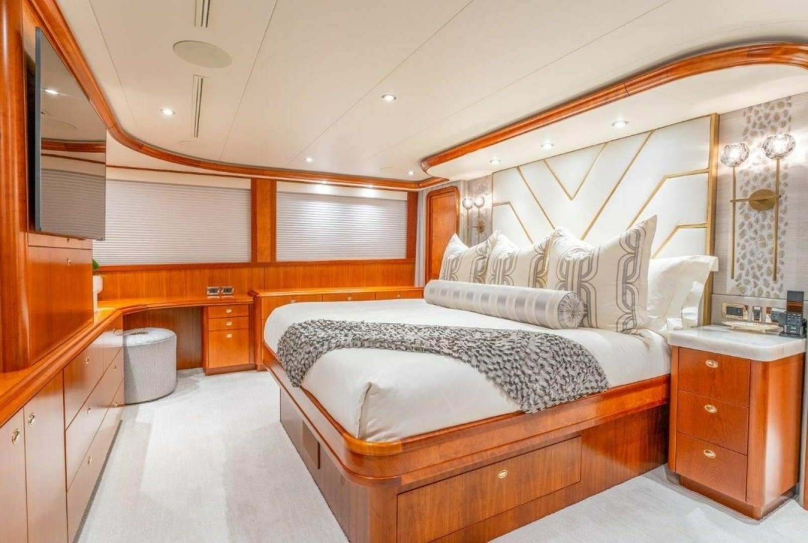 2006 Westport 130 Motoryacht - Image 34