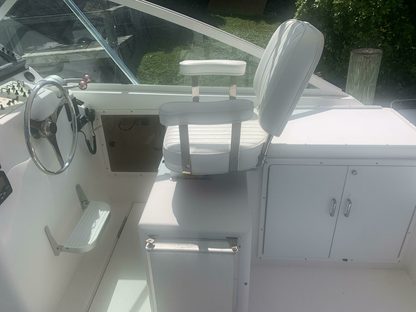 2002 Cabo 35 Express - Image 5