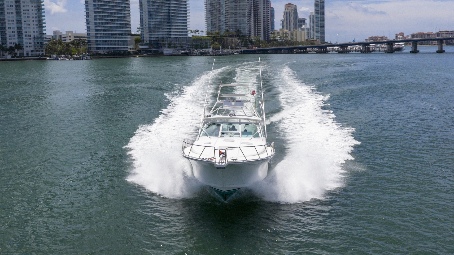 2000 Cabo 45 EXPRESS - Image 8
