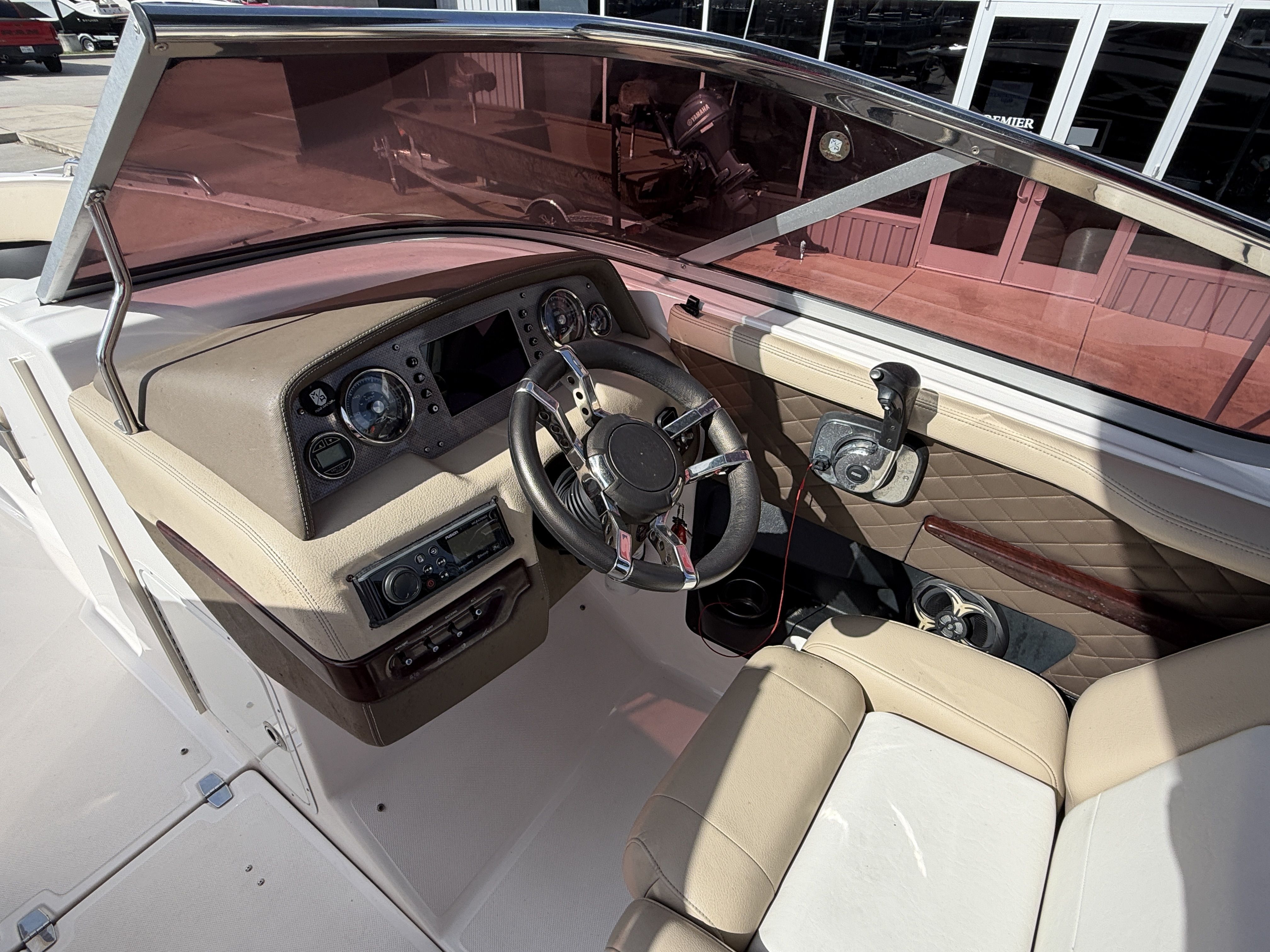 2013 Regal 27 FAST DECK - 29