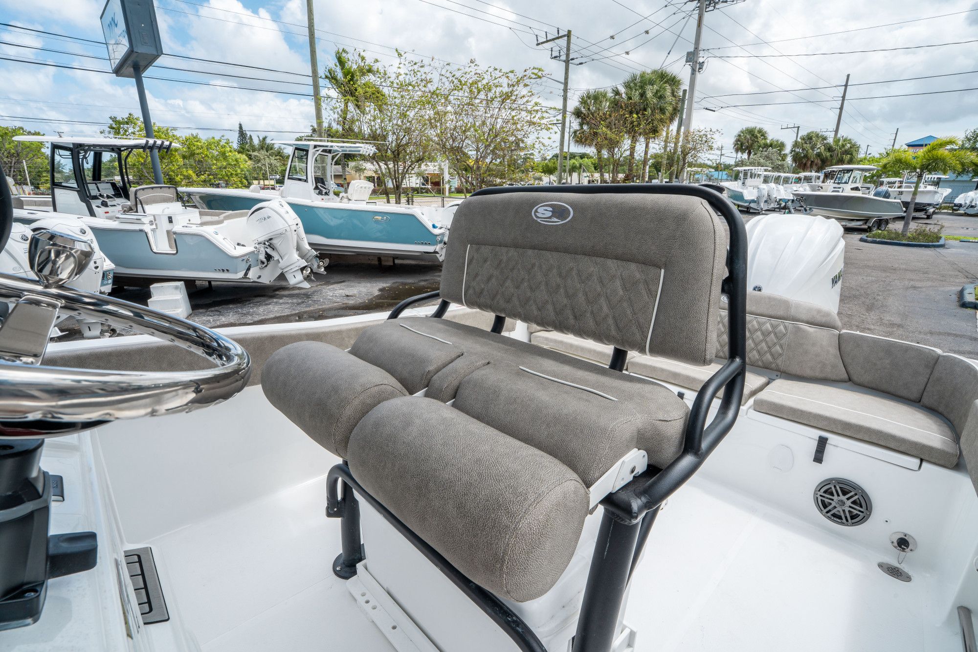 2026 Sea Hunt Ultra 235 SE - 16