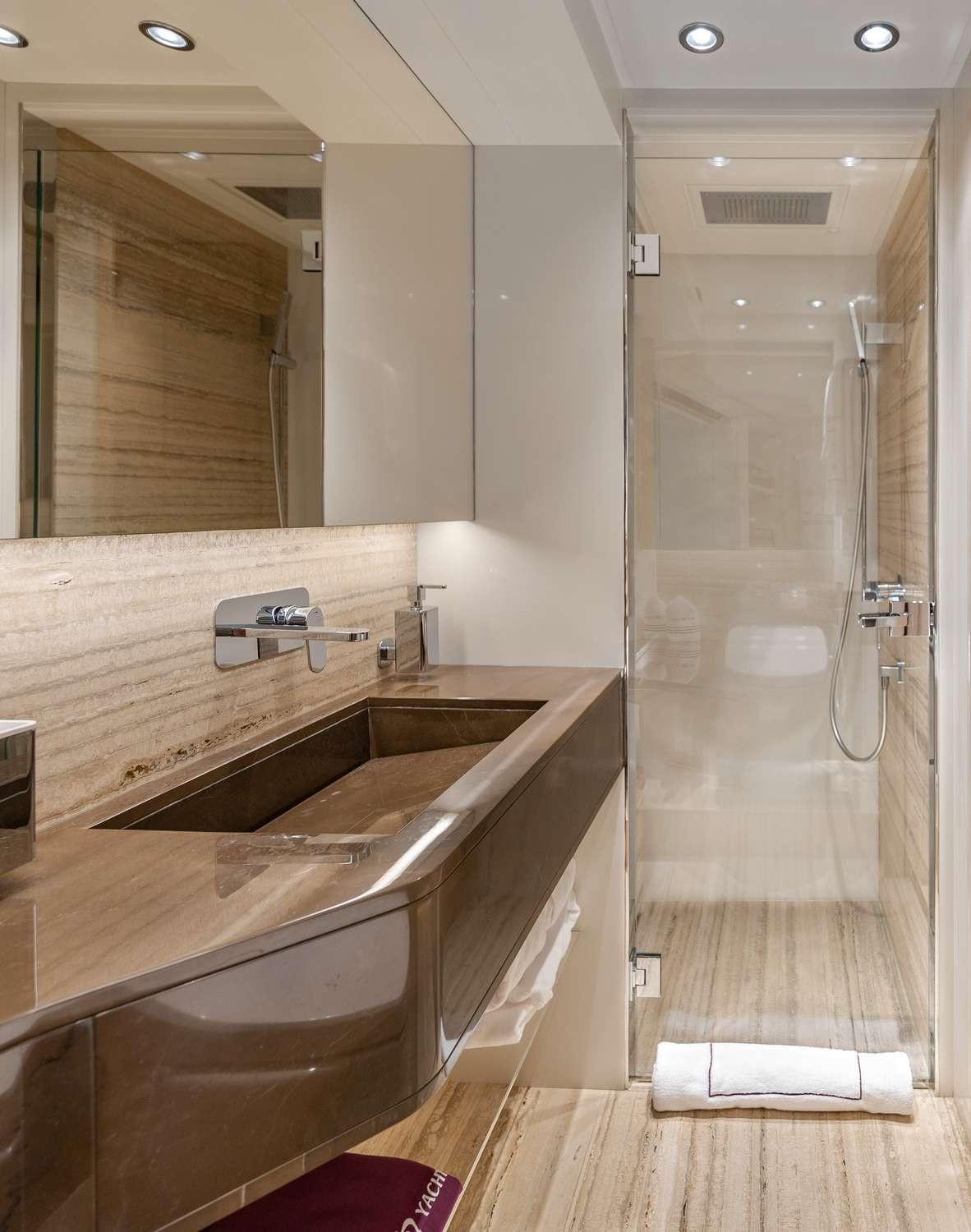 Majesty 120