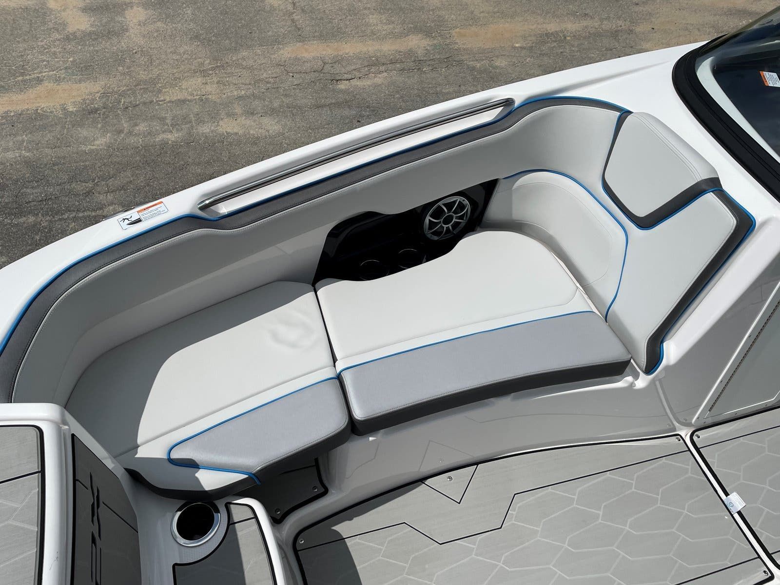 2021 Yamaha Boats 252XE - 15