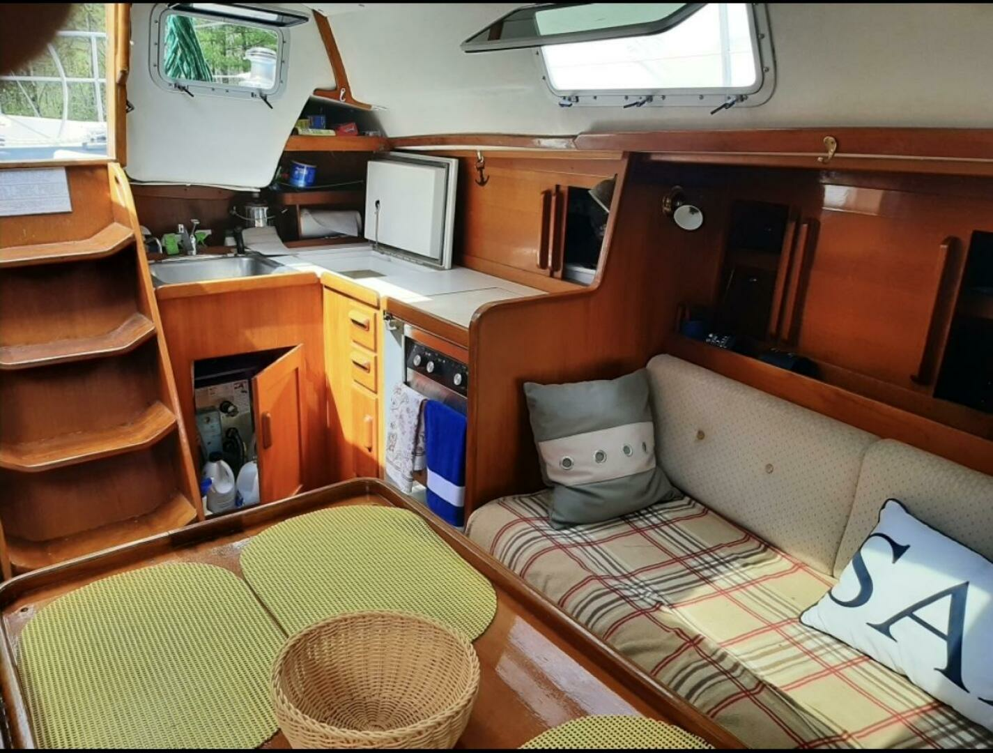 1988 J Boats — - Image 10