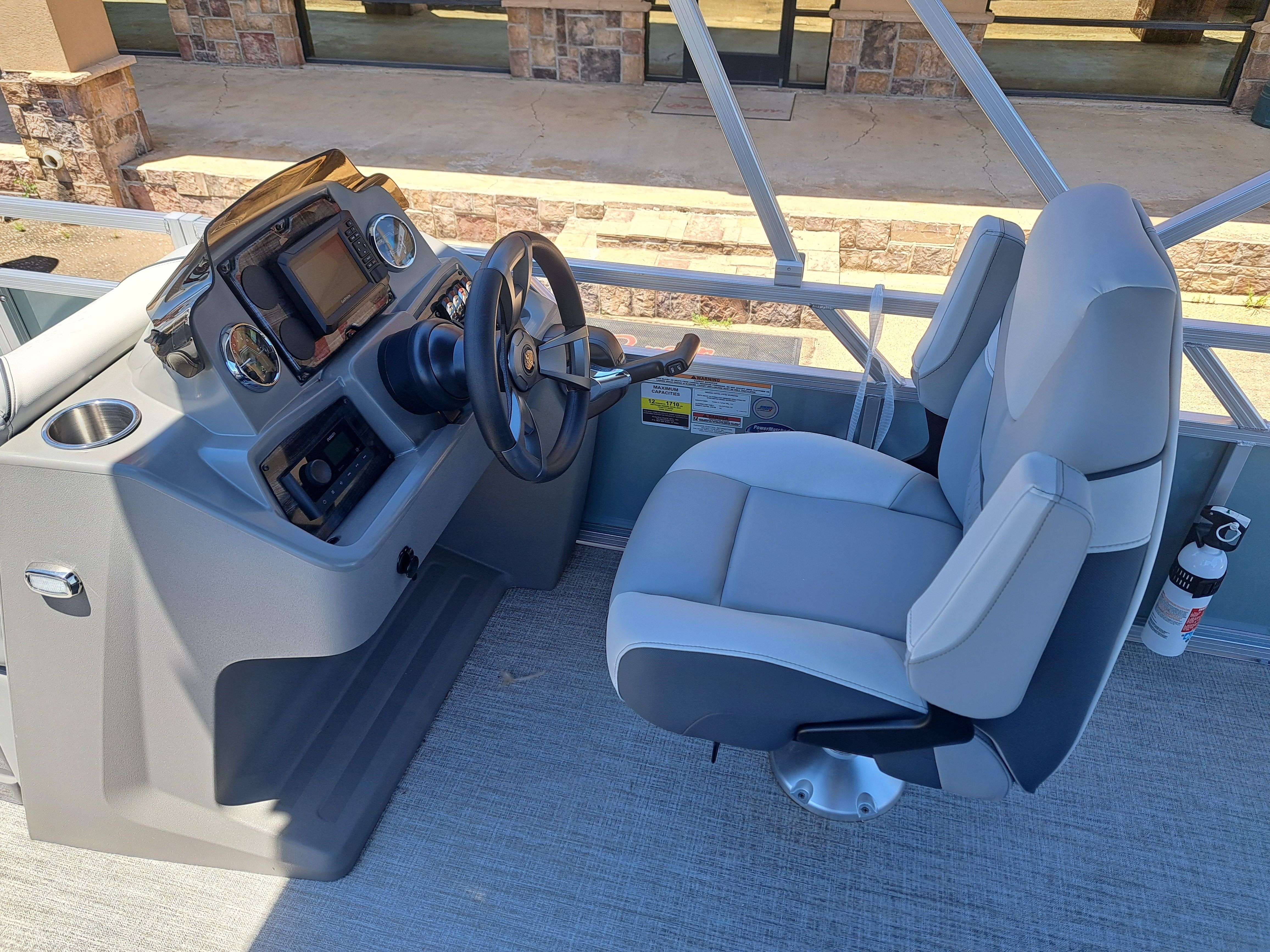 2026 Avalon Venture 85 Quad Fish - 21' - 15