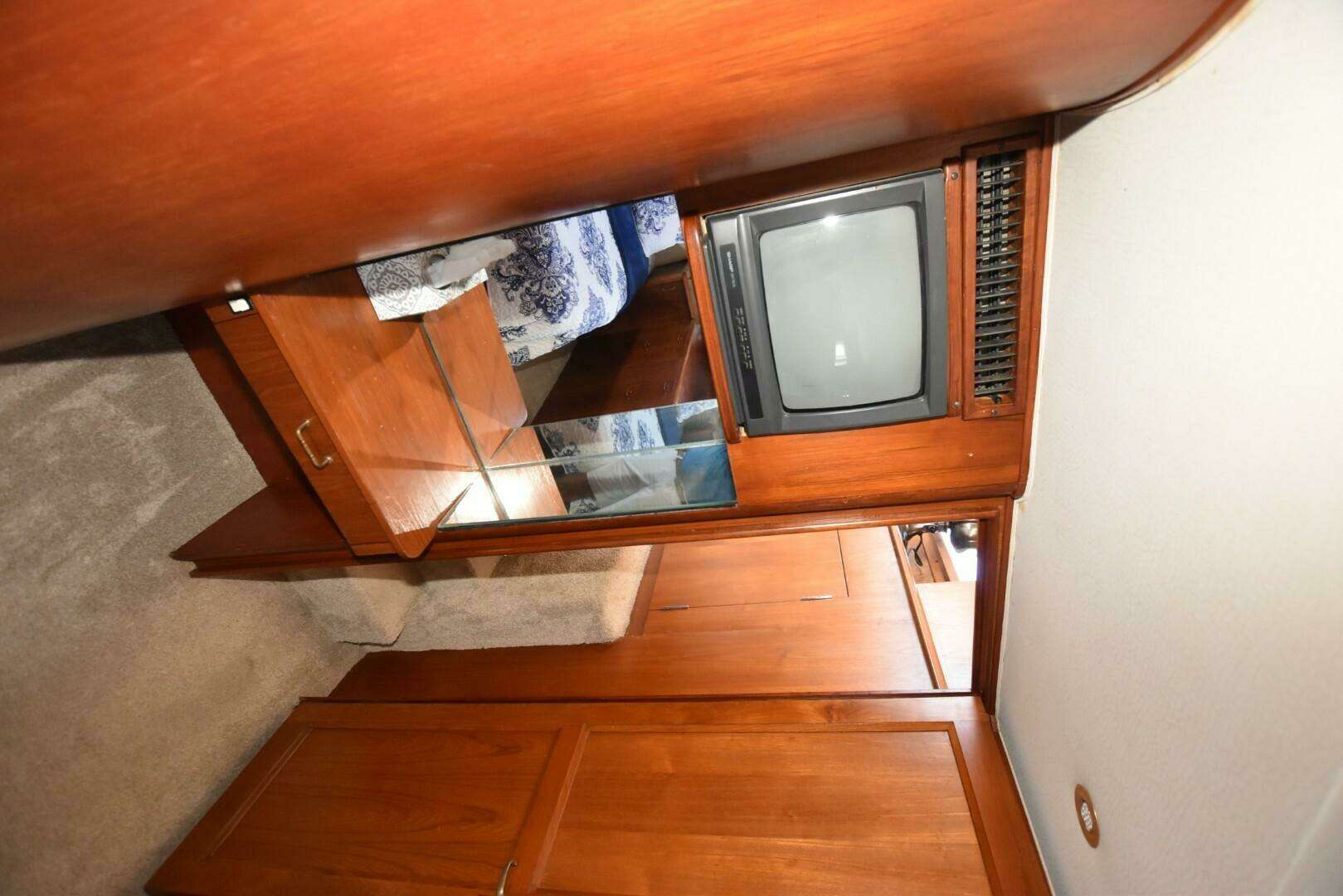 1993 Ocean Yachts 44 Motoryacht - Image 20
