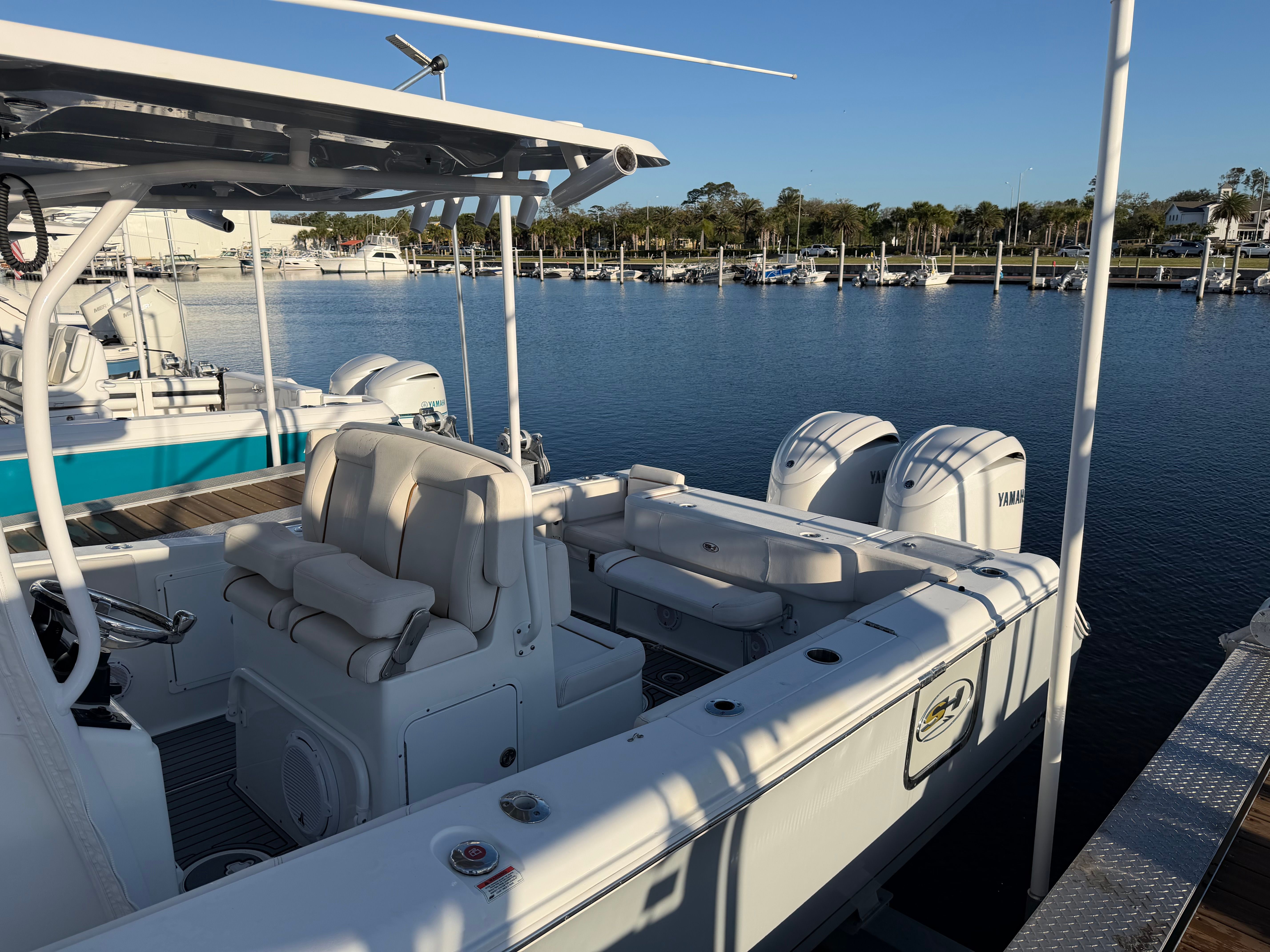 2022 Sea Hunt Gamefish 30 Coffin Box - 24