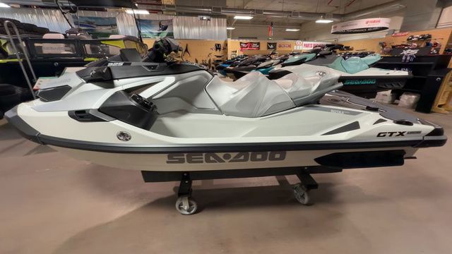 2026 Sea-Doo GTX Limited 325 - 9