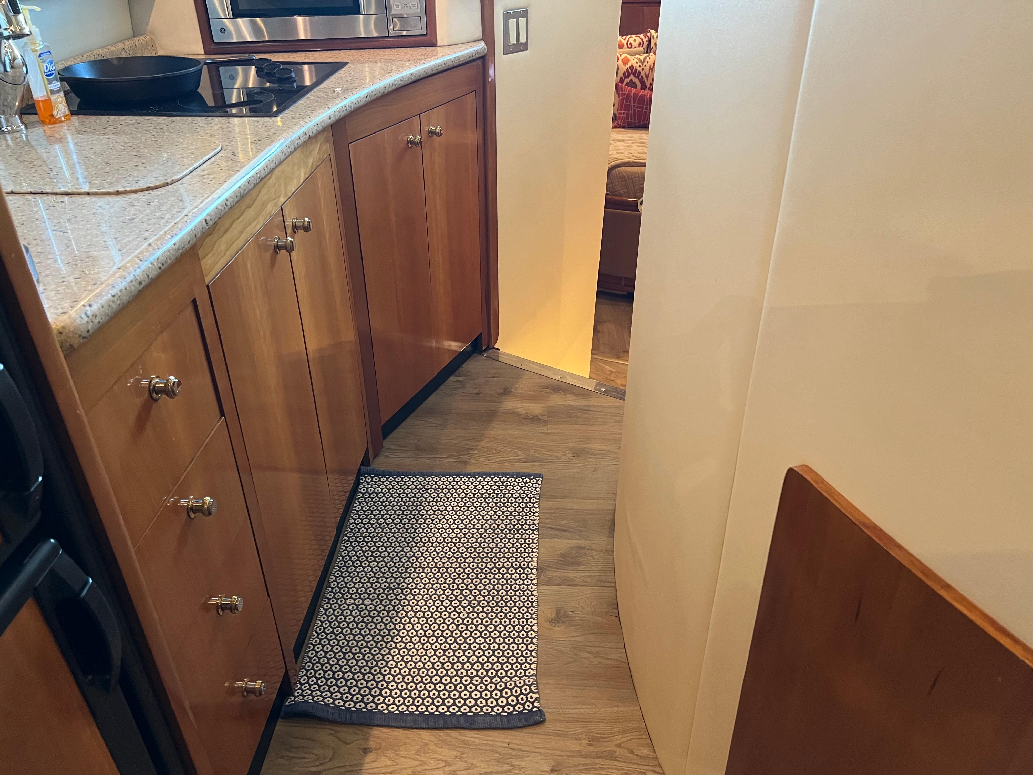 2001 Carver 450 Voyager Pilothouse - 66
