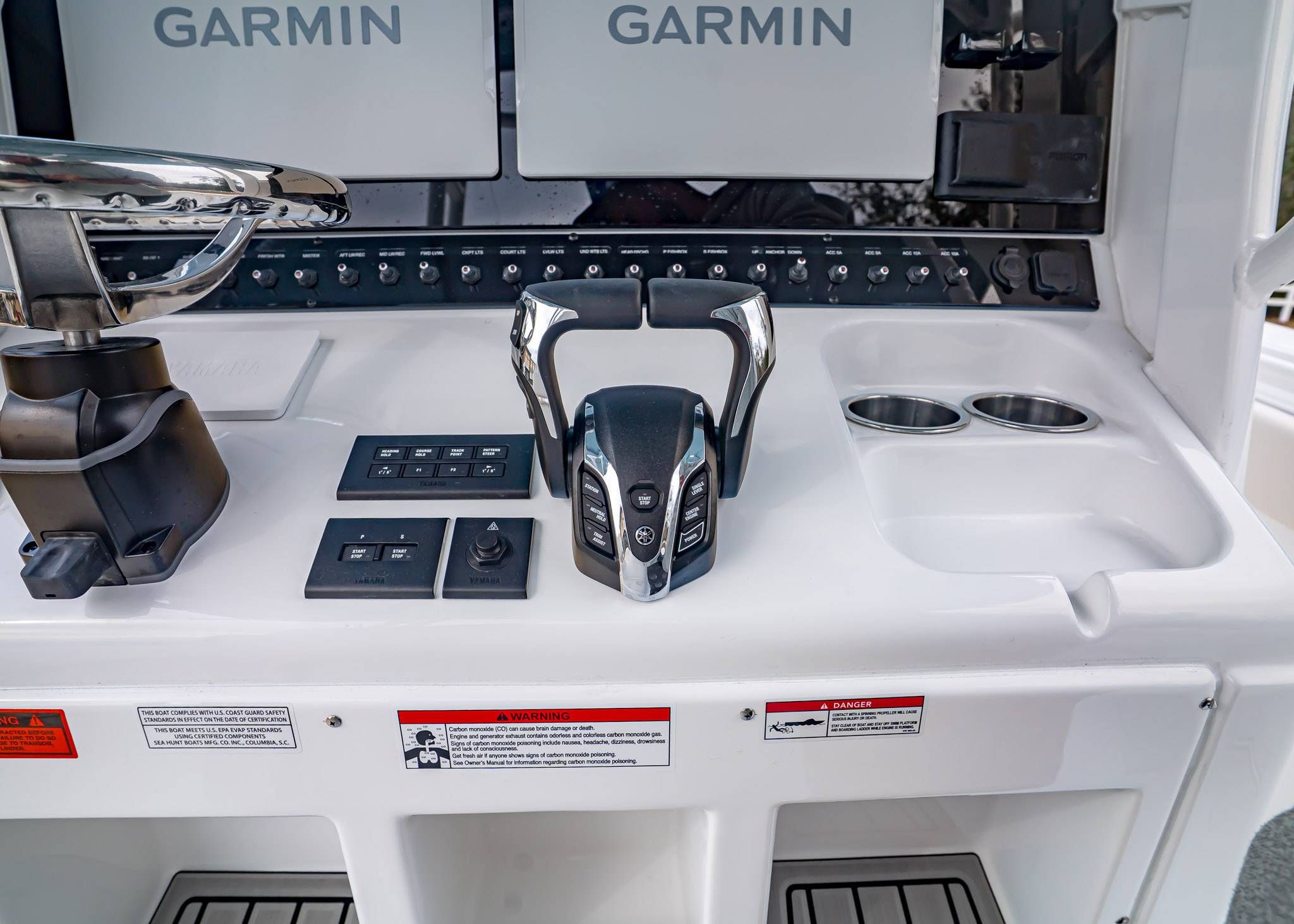 2026 Sea Hunt Gamefish 28 Coffin Box - 22