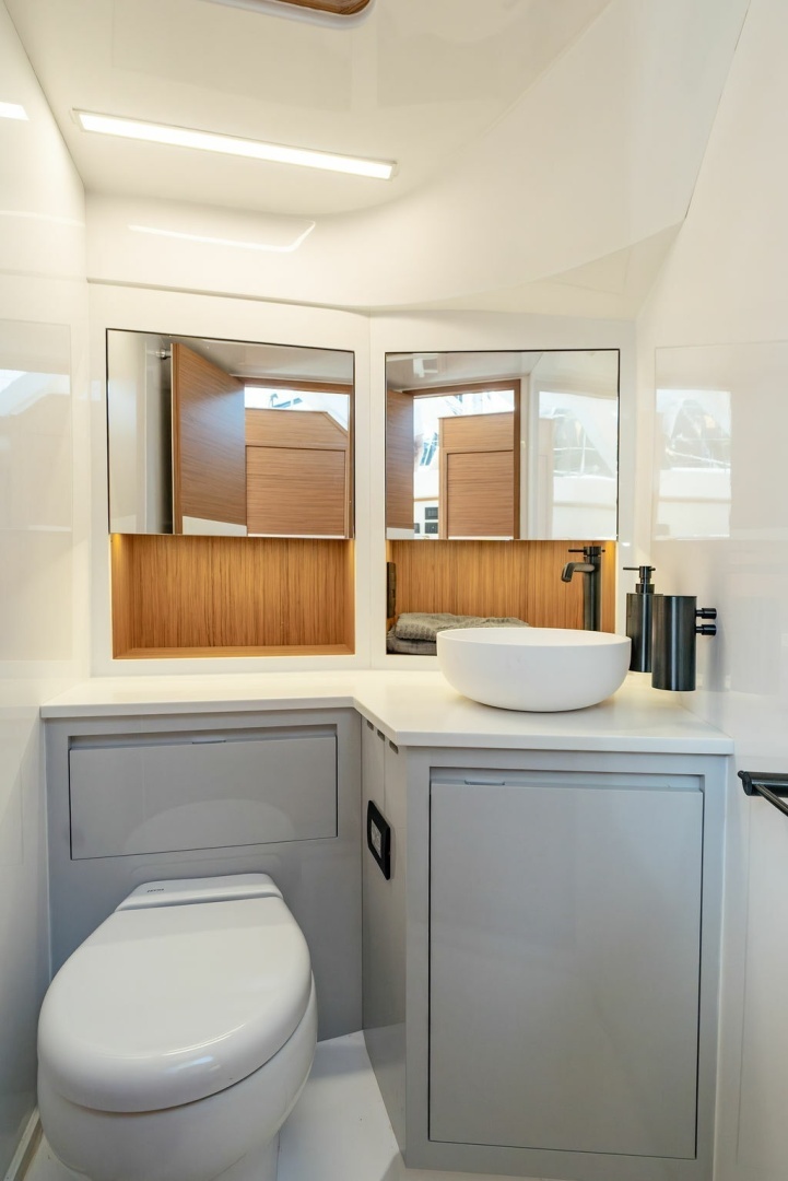 2027 Bertram 35 Flybridge - Image 44