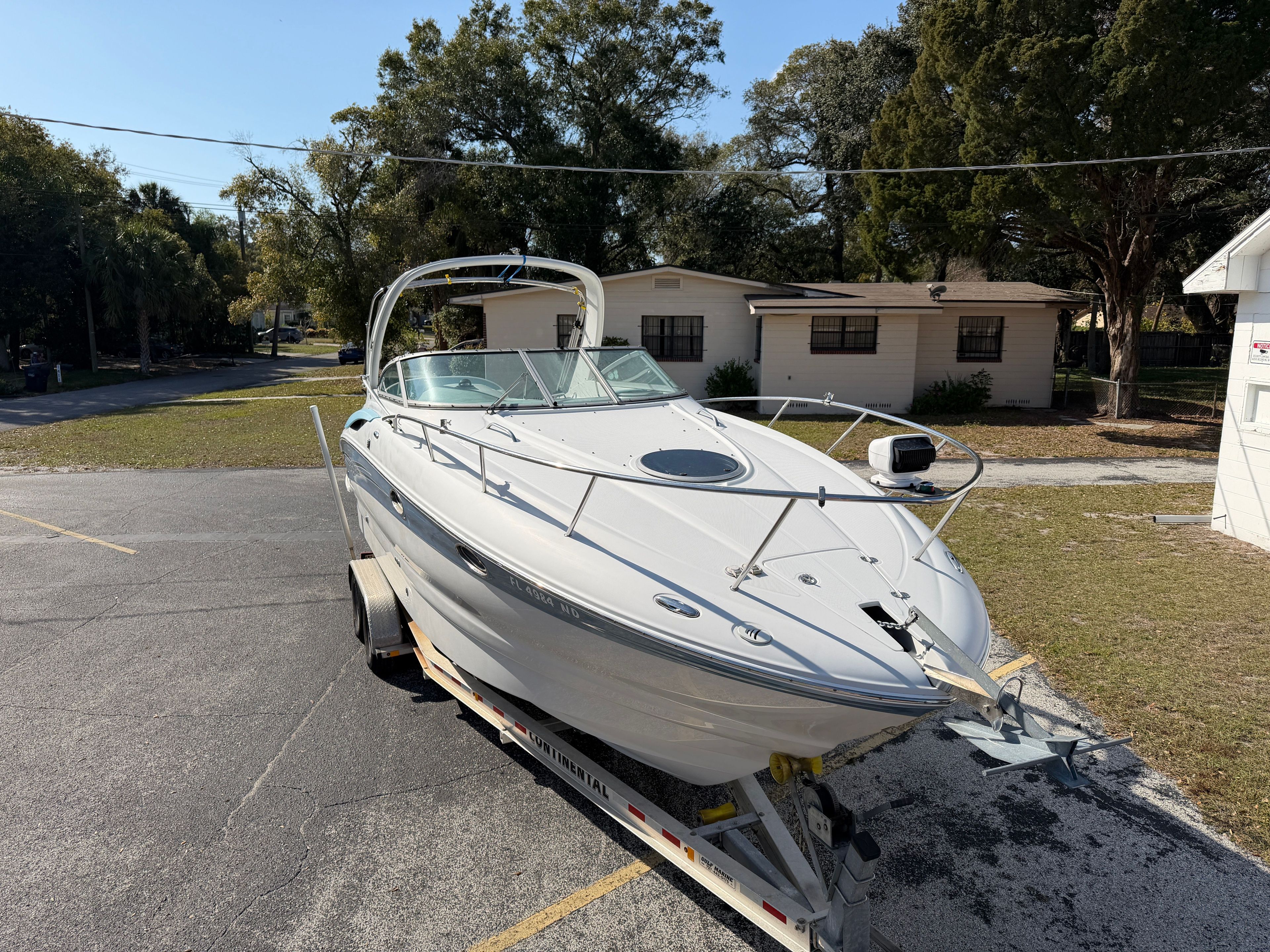 2006 Crownline 270 CR