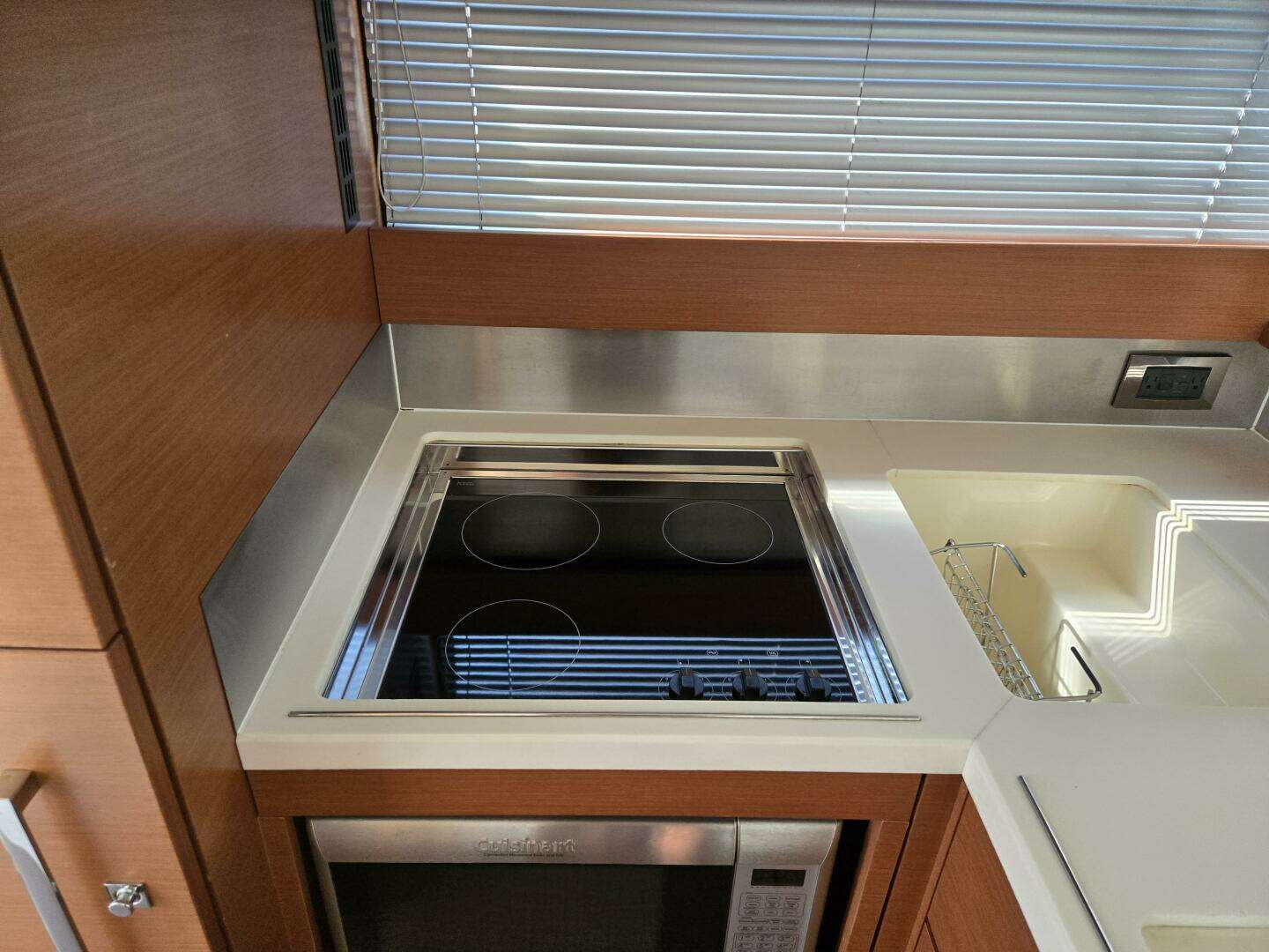 2013 Prestige 500 - Image 15