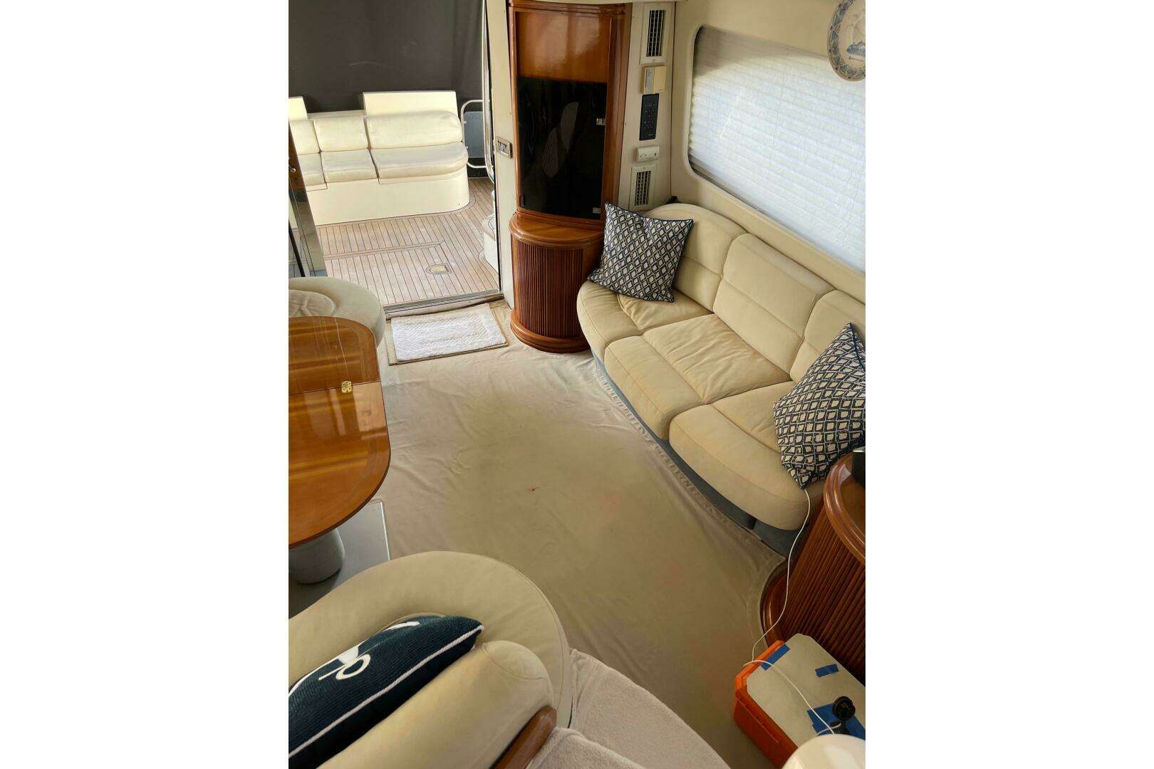 2000 Azimut 46 Flybridge MY - Image 10