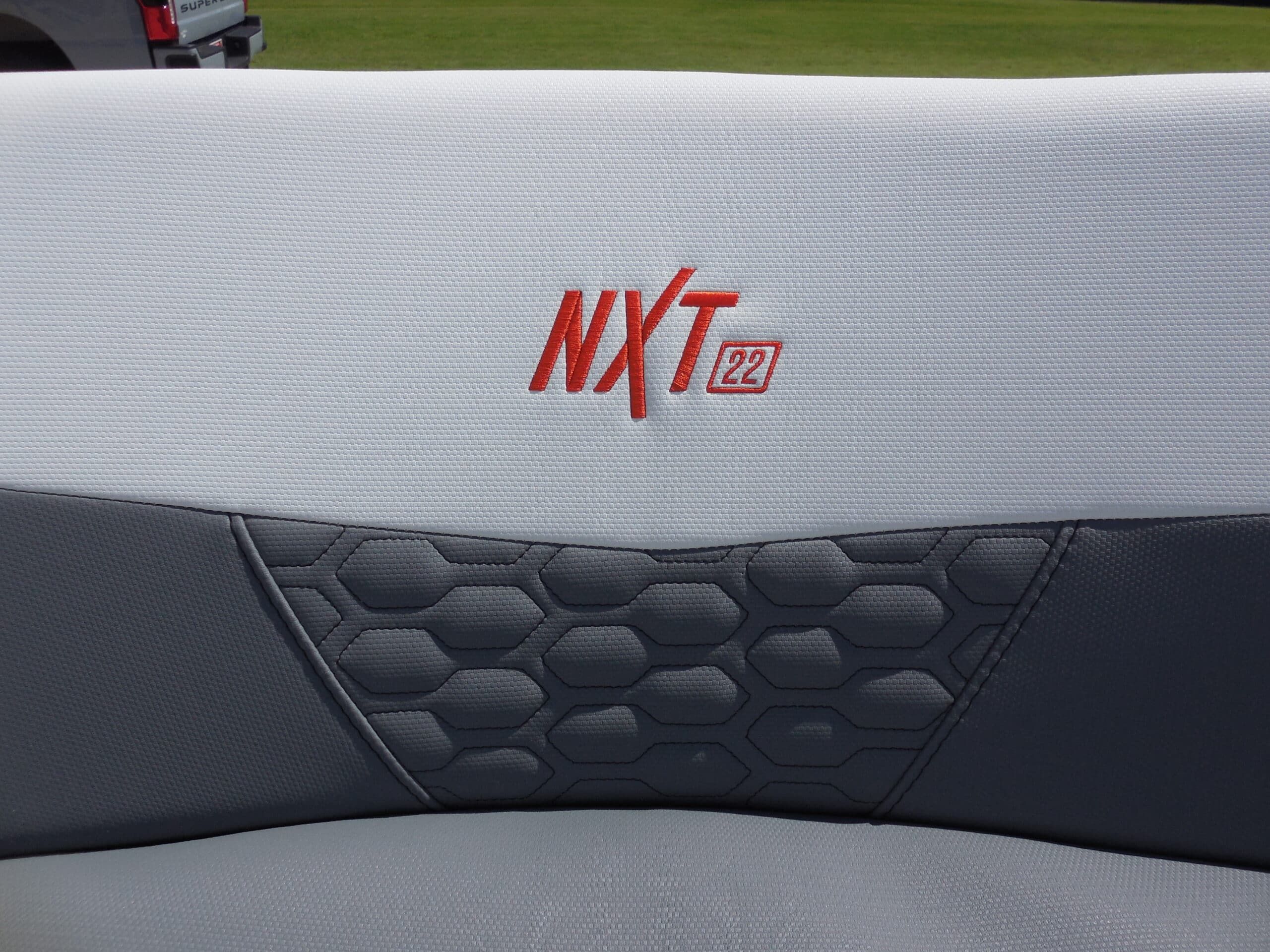 2026 MasterCraft NXT22 - 17