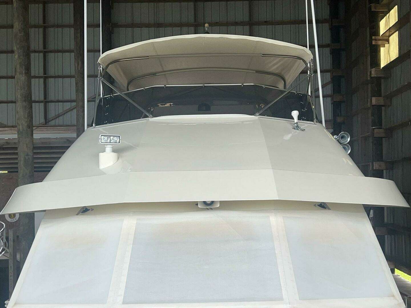 1988 Hatteras Motor Yacht - Image 16
