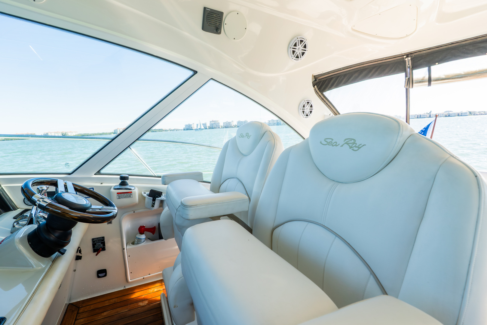 2010 Sea Ray 50 SUNDANCER - Image 33