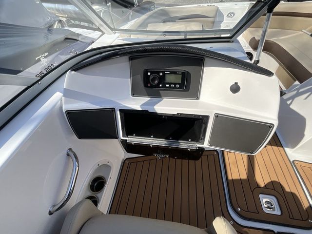 2021 Hurricane SunDeck 191 OB - 22