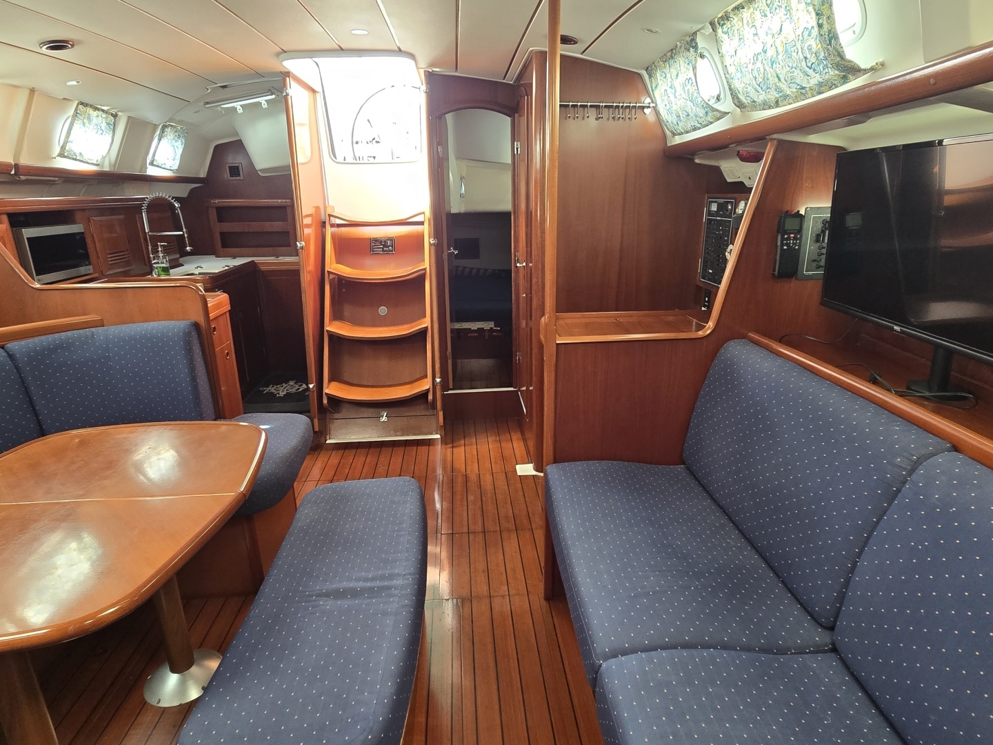 2004 Beneteau 423 - Image 34