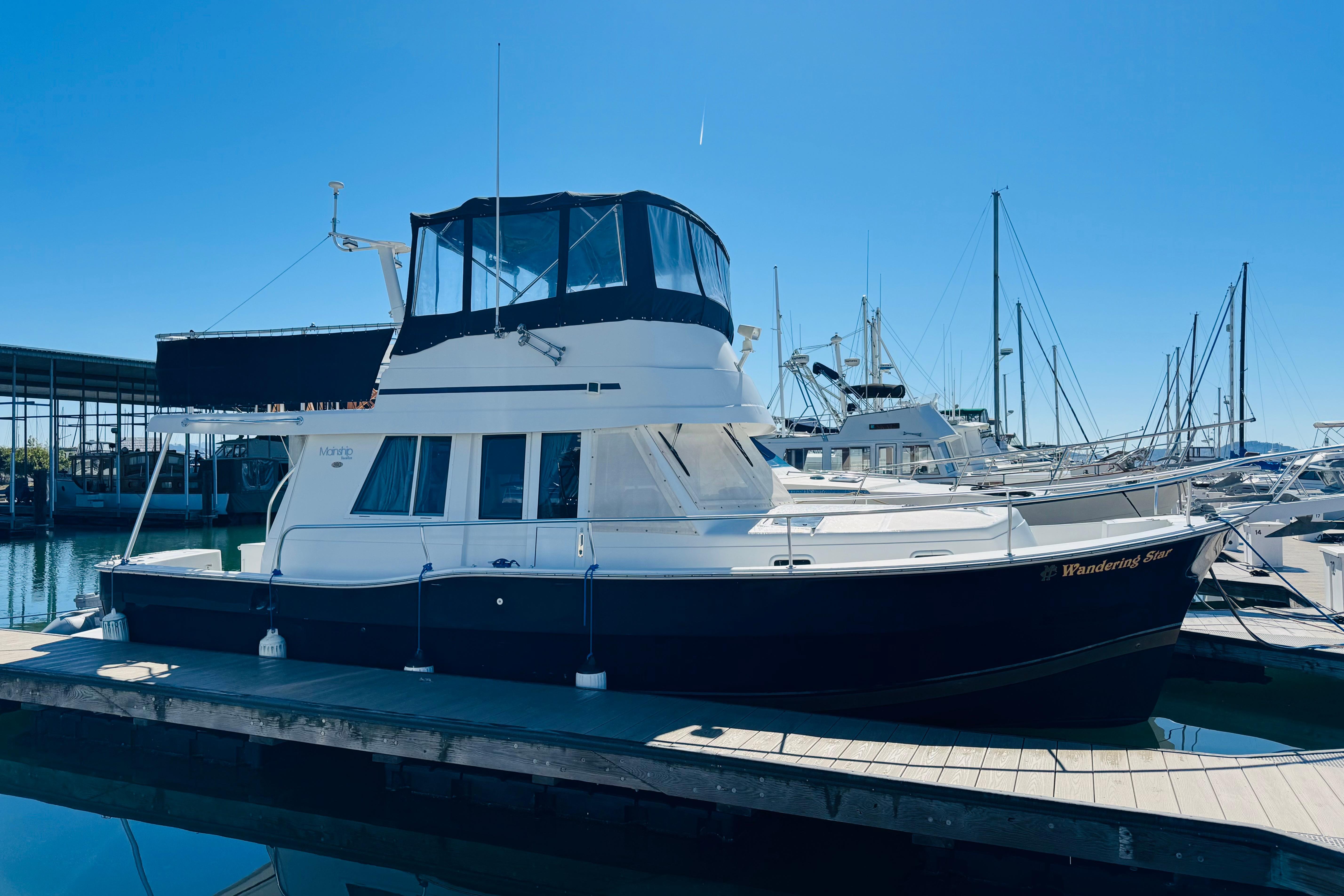 2000 Mainship 390 Trawler