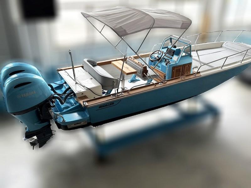 1990 Boston Whaler Outrage 25