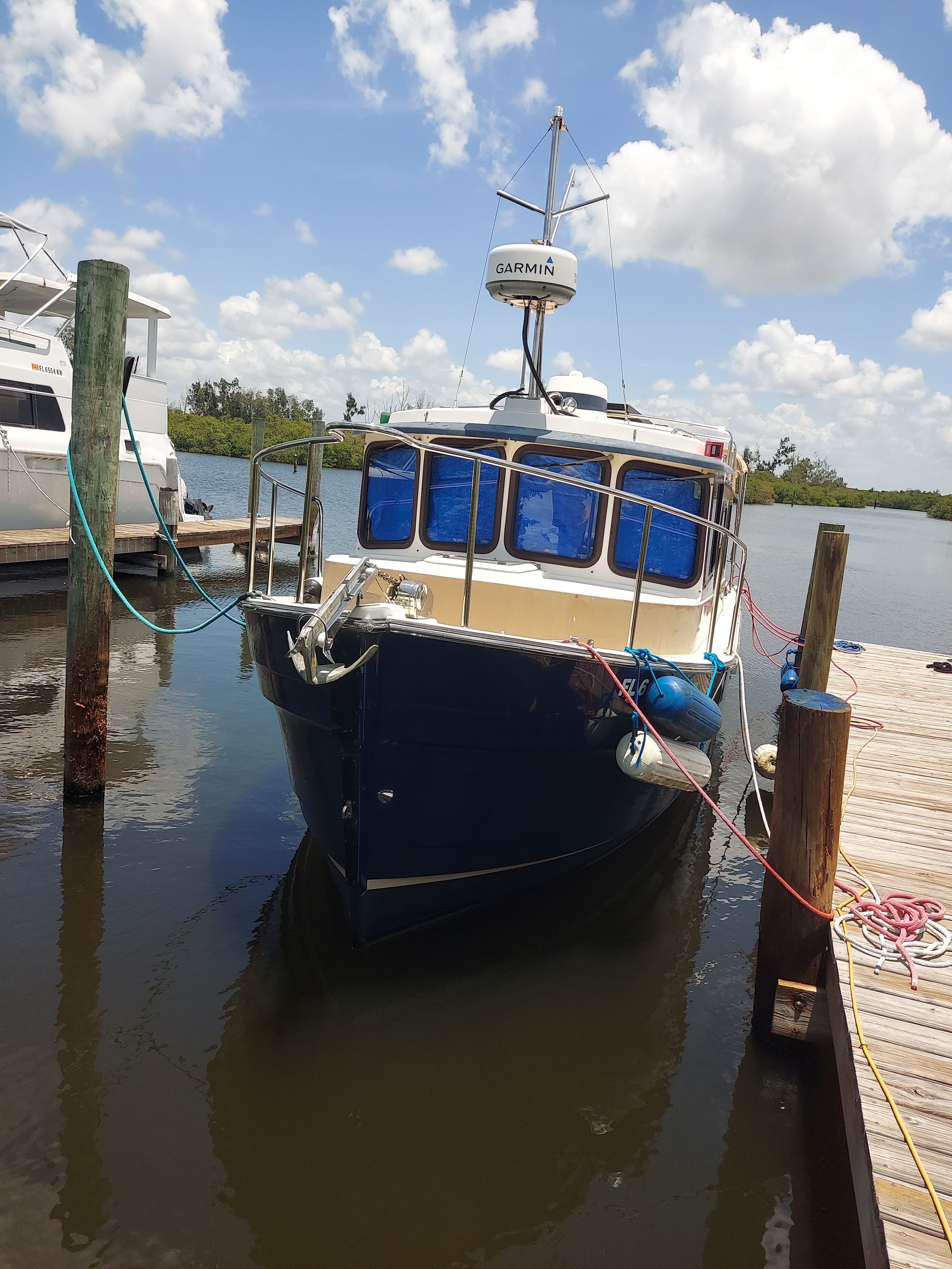 2011 Ranger Tugs R-25 SC