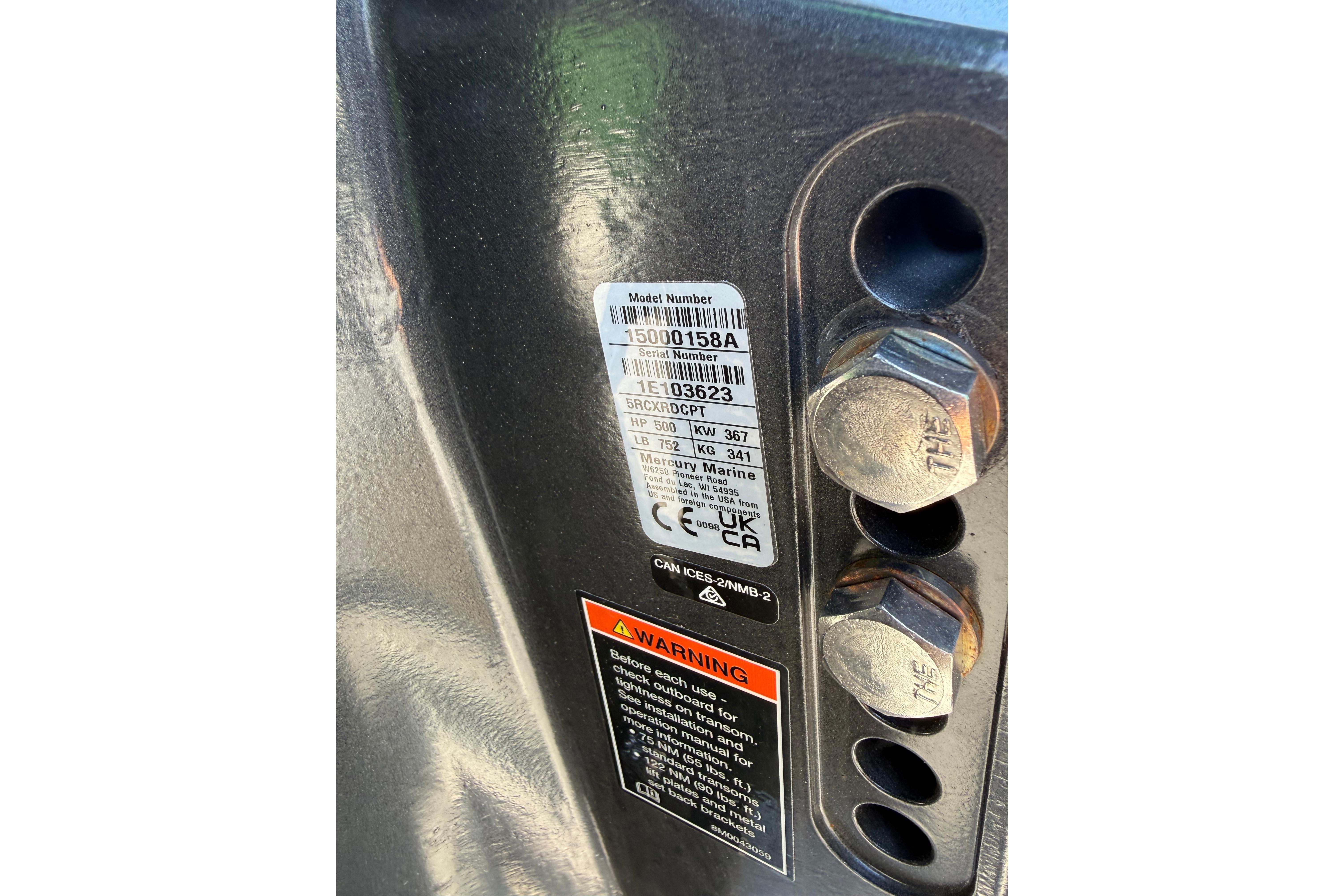 Label on Berkshire Sport SLX9 DC 2026 model, featuring specifications and warning details.
