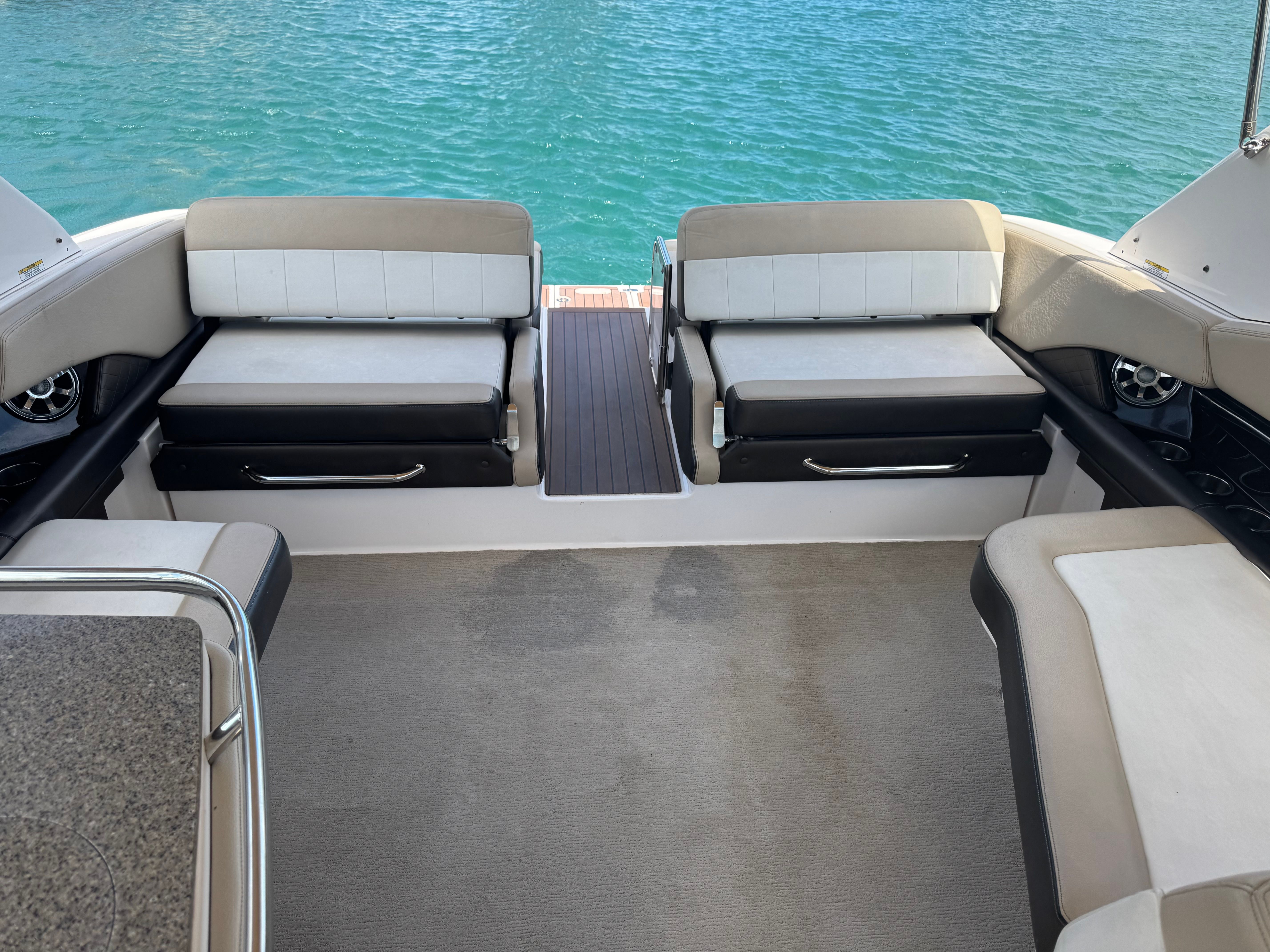2013 Regal 3200 Bowrider - 14