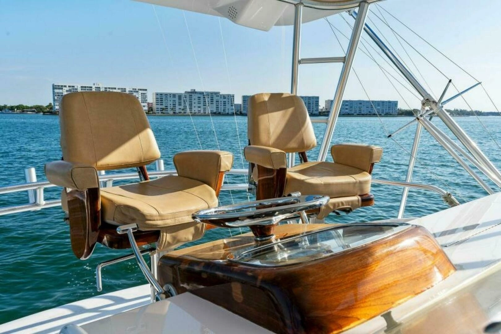 2003 Viking 48 Convertible - Image 38