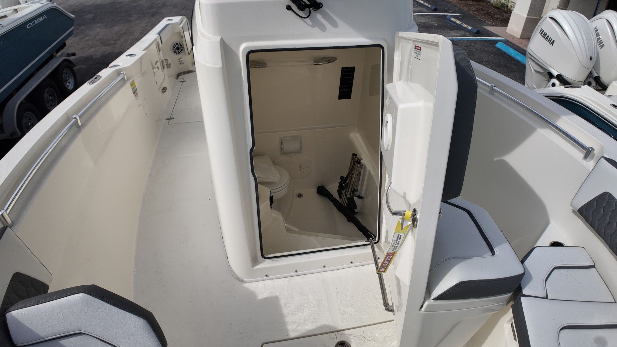 2026 Cobia 245 Center Console - 25